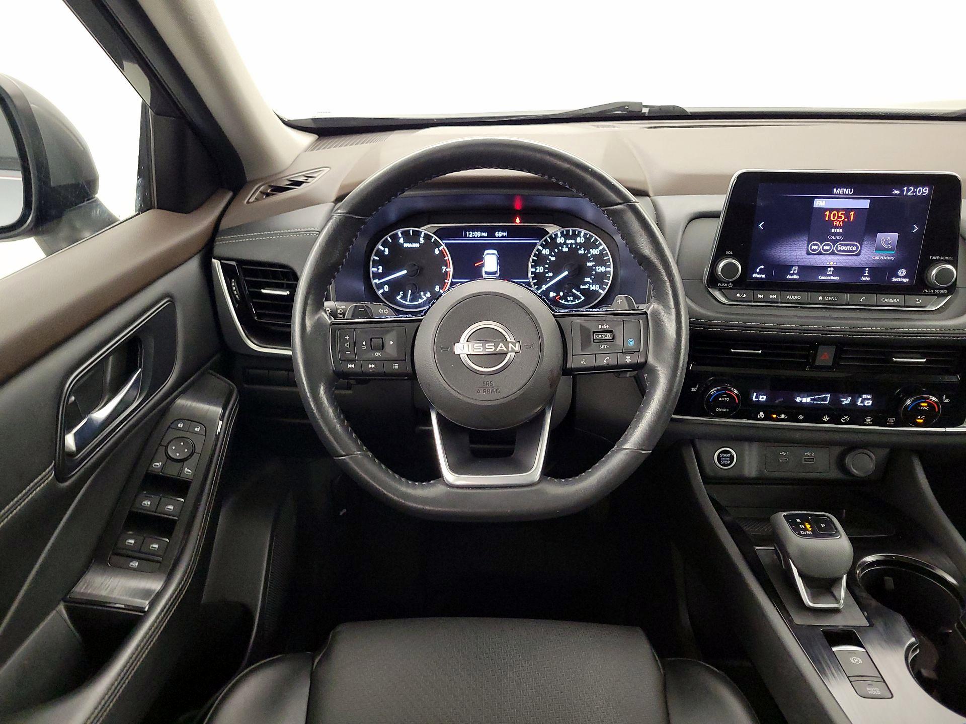 Thumbnail: 2022 Nissan Rogue - 10