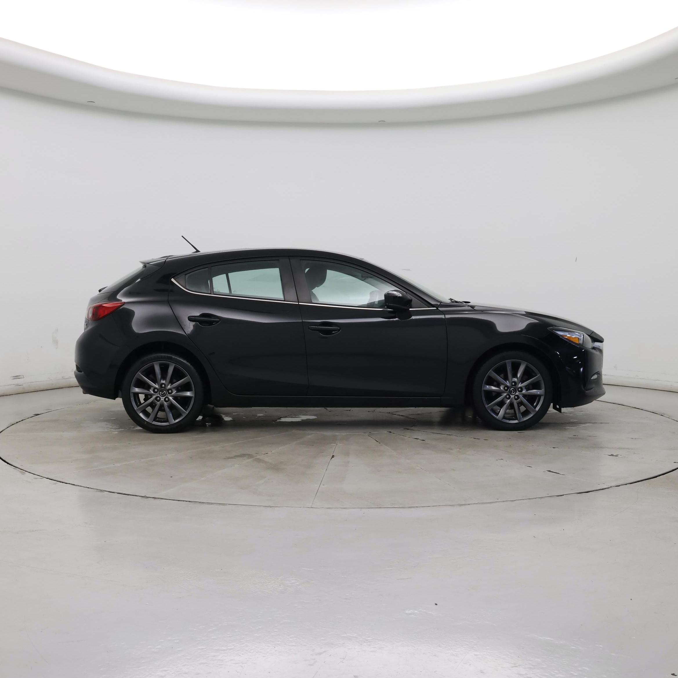 Thumbnail: 2018 Mazda Mazda3 - 7