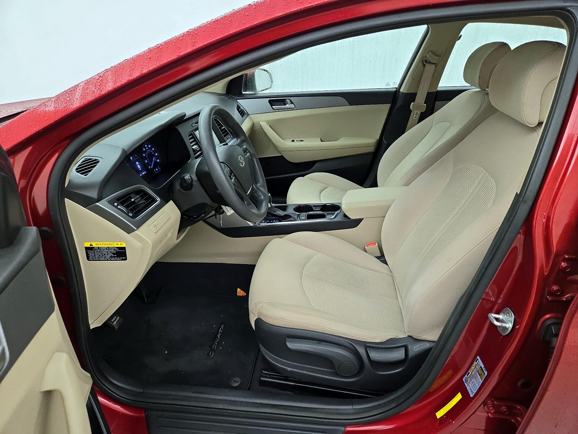 Thumbnail: 2016 Hyundai Sonata - 11