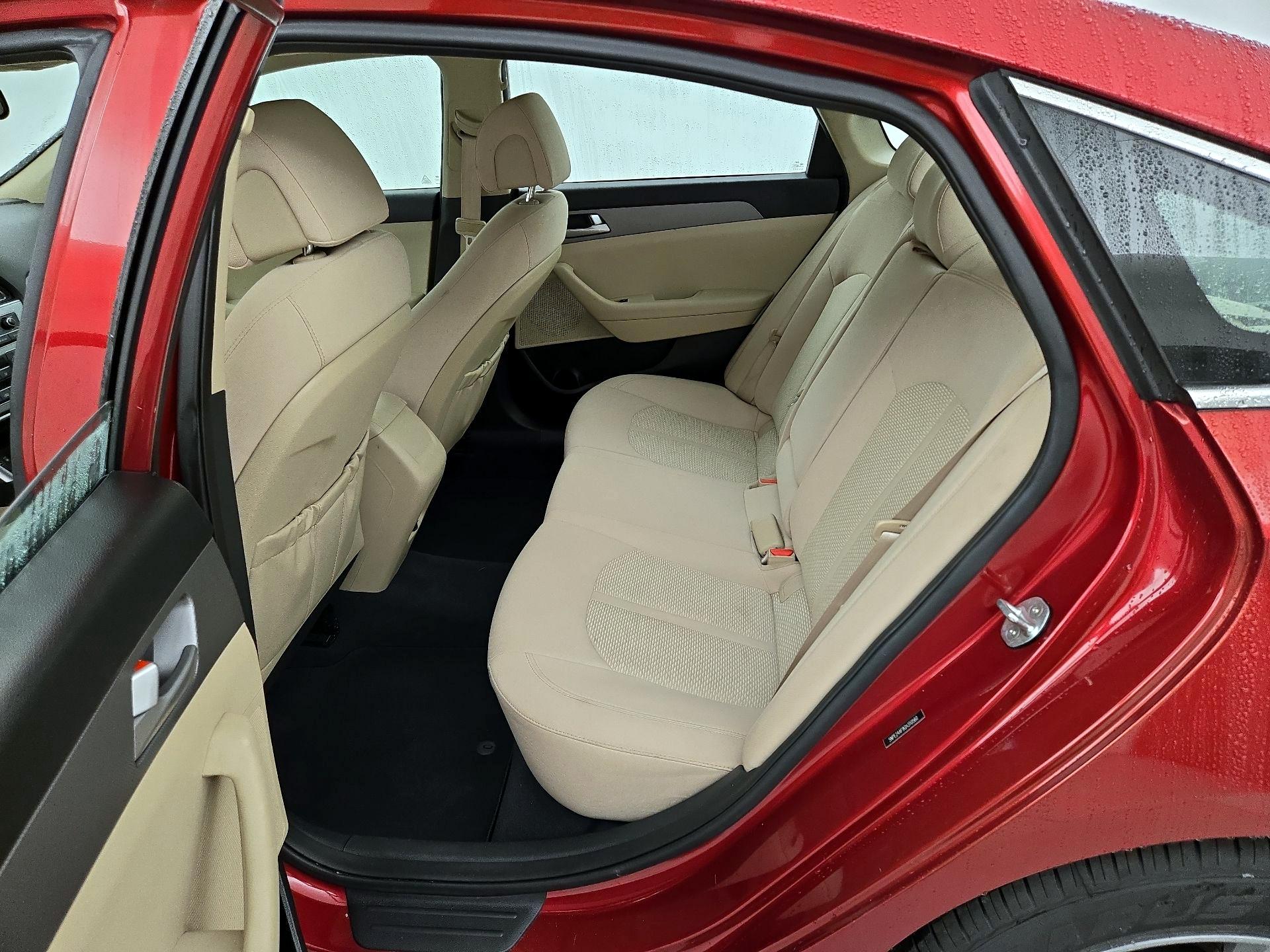Thumbnail: 2016 Hyundai Sonata - 19