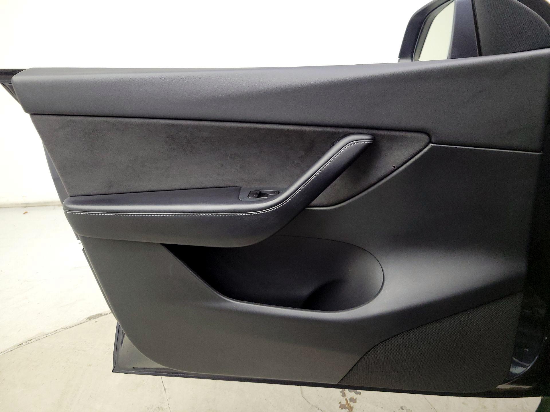 Thumbnail: 2021 Tesla Model Y - 12