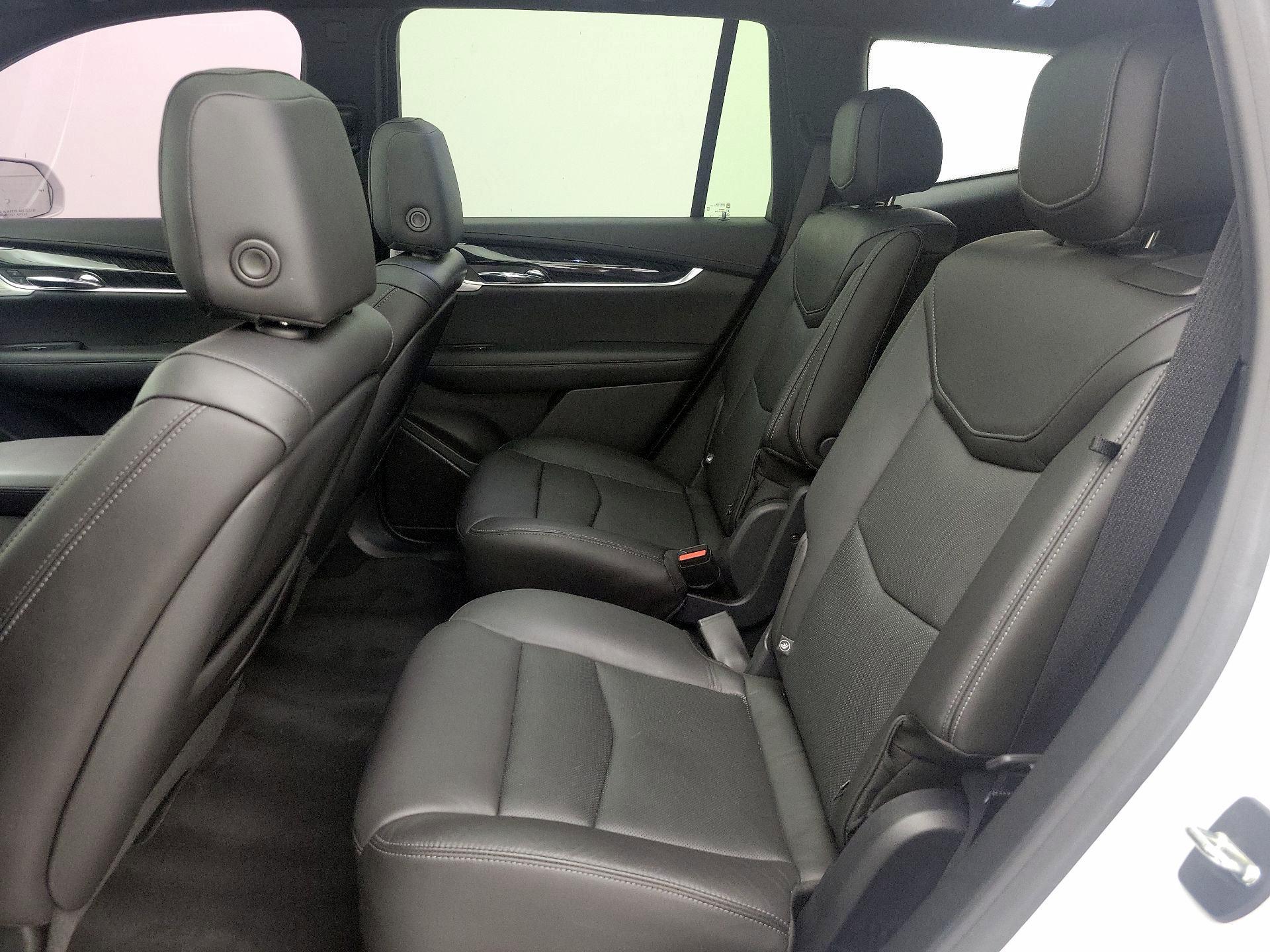 Thumbnail: 2020 Cadillac XT6 - 20