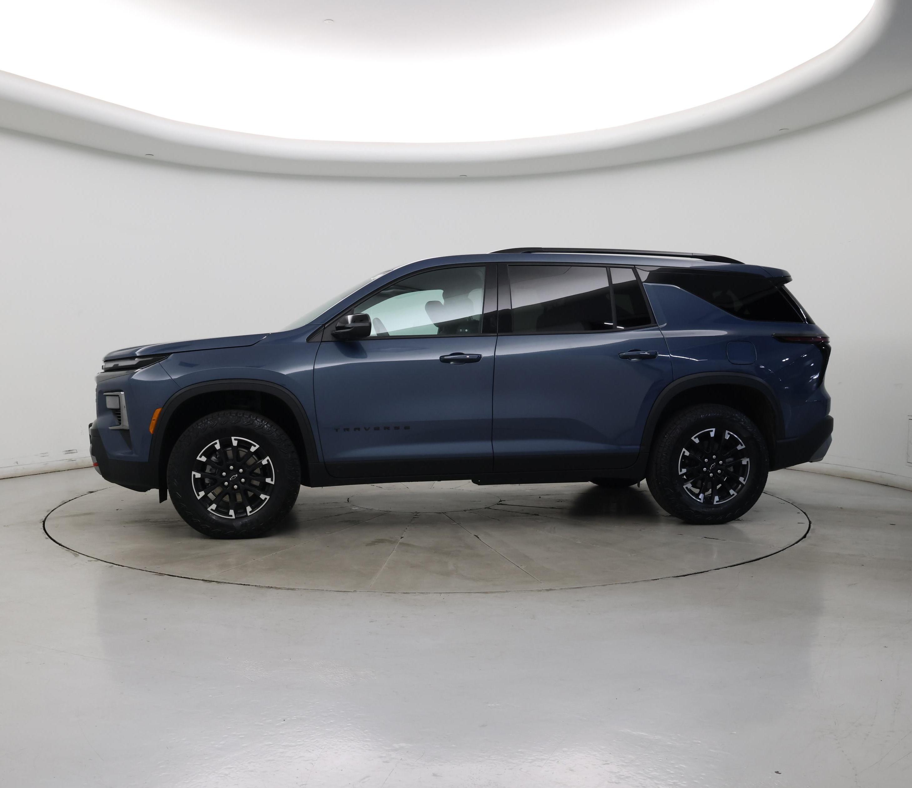 Thumbnail: 2025 Chevrolet Traverse - 3
