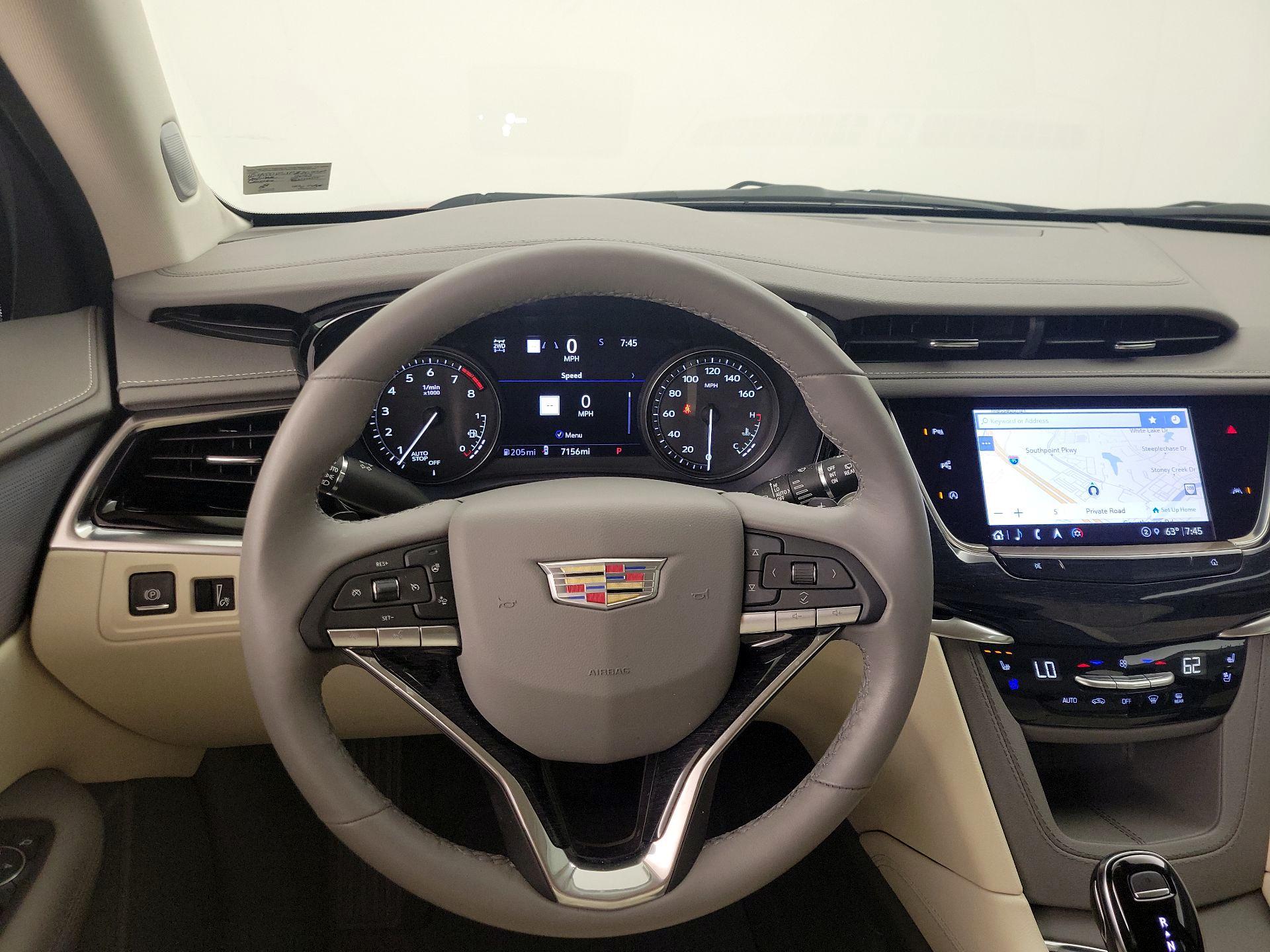 Thumbnail: 2023 Cadillac XT6 - 10