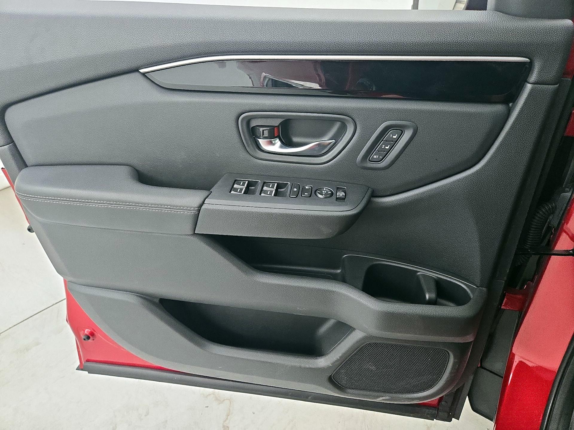 Thumbnail: 2023 Honda Pilot - 12