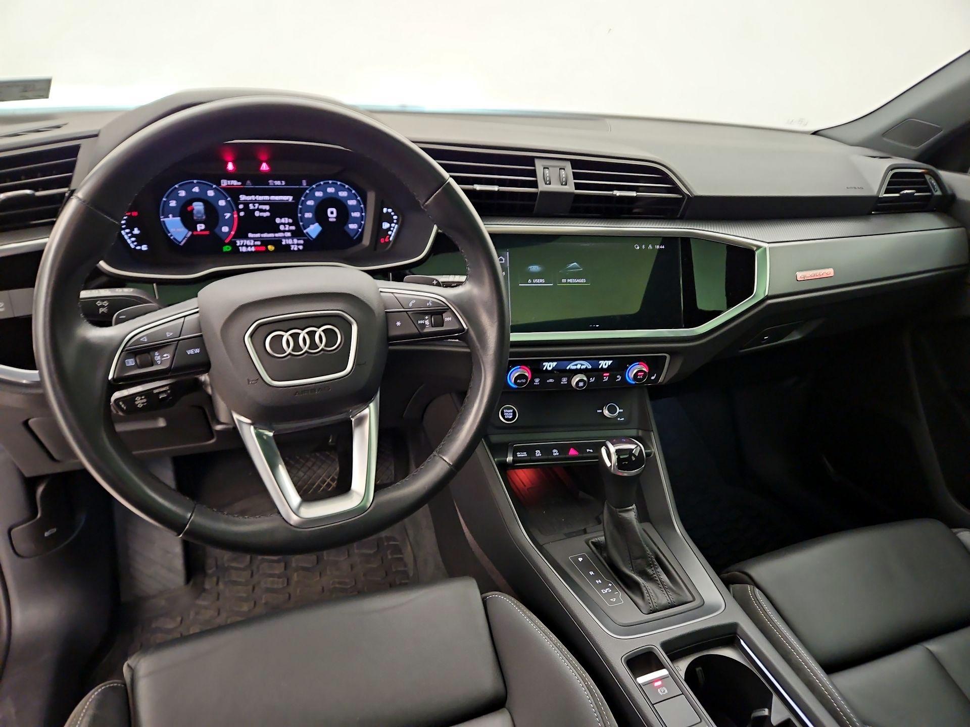 Thumbnail: 2023 Audi Q3 - 9