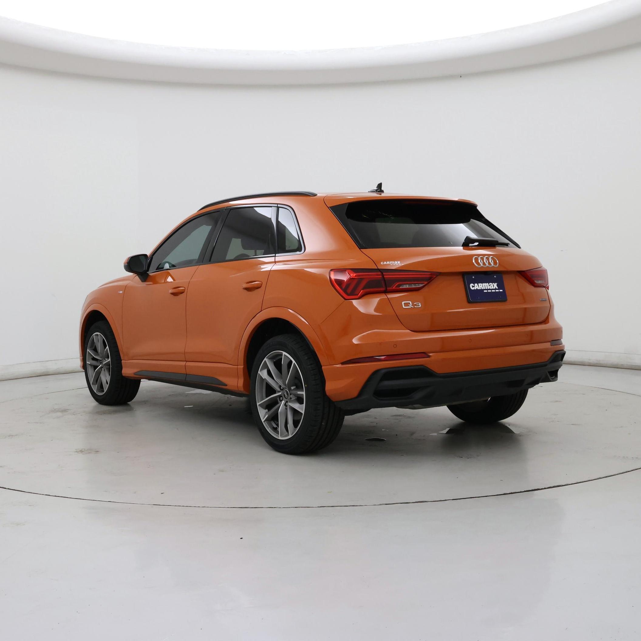 Thumbnail: 2023 Audi Q3 - 2