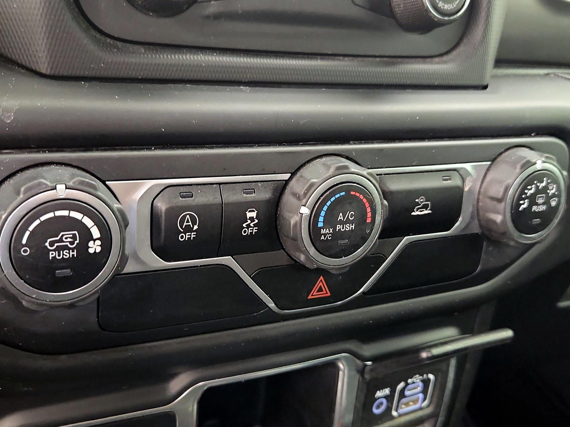 Thumbnail: 2021 Jeep Wrangler - 16
