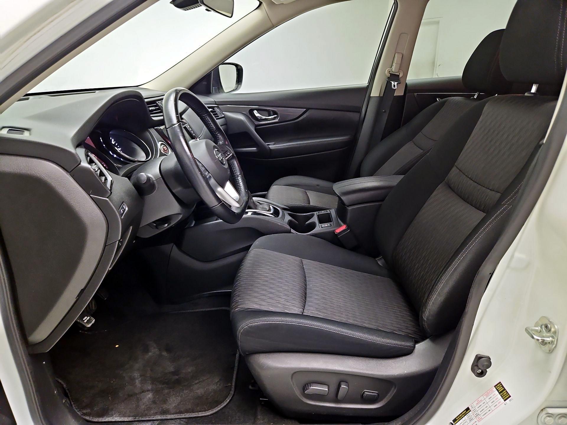 Thumbnail: 2020 Nissan Rogue - 11
