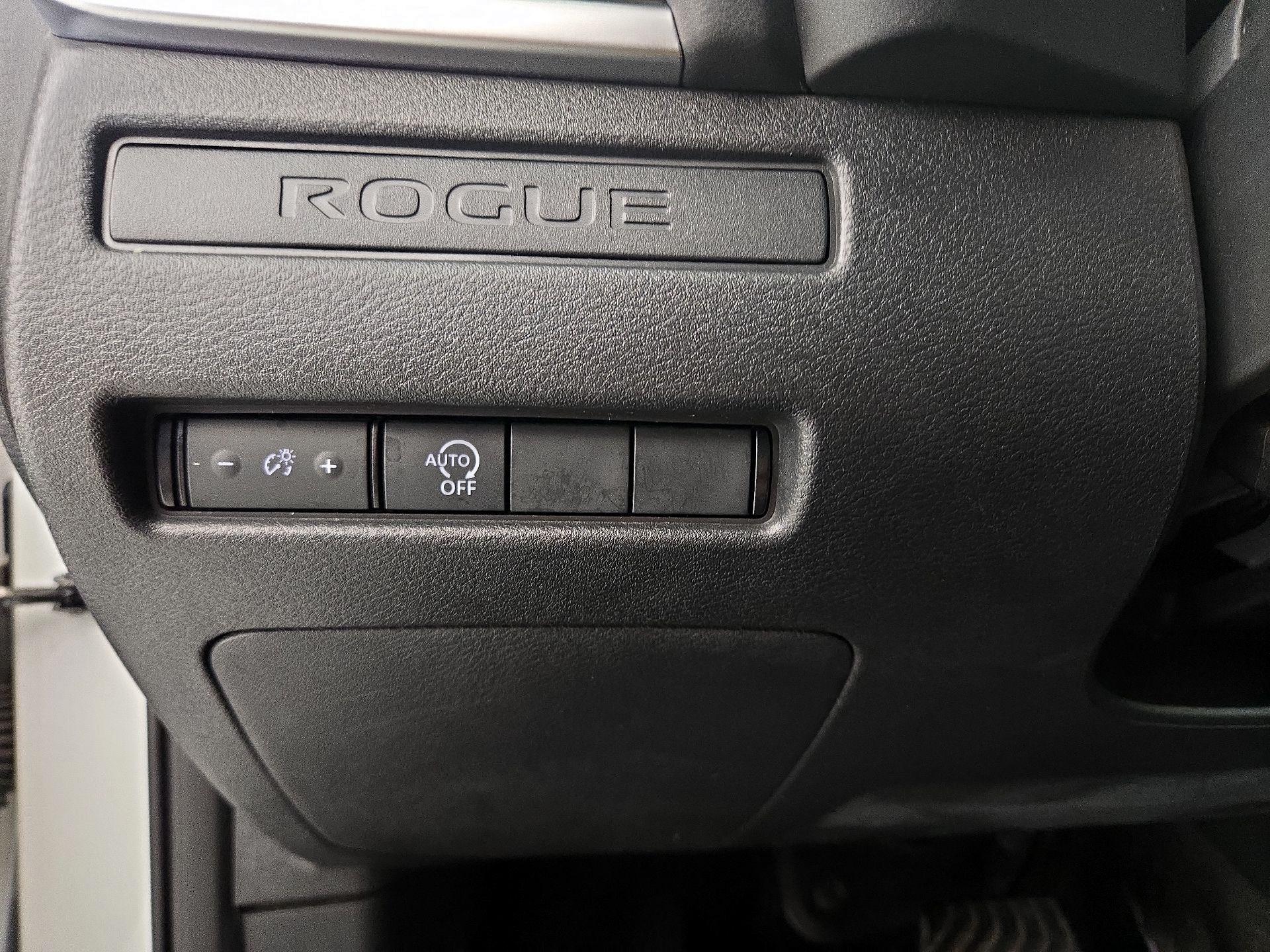 Thumbnail: 2023 Nissan Rogue - 13
