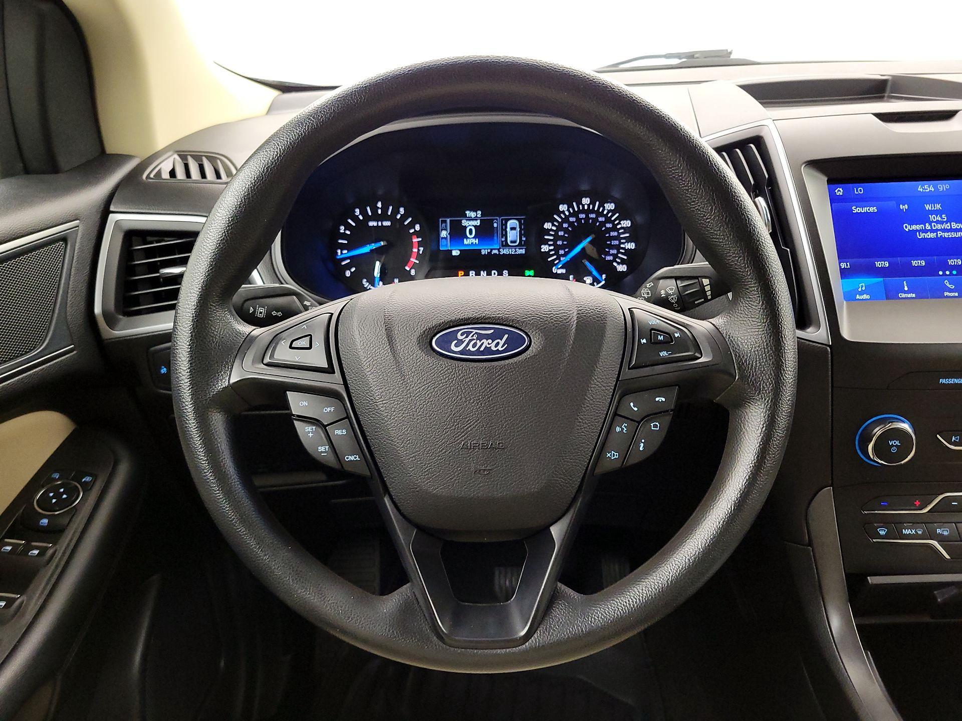 Thumbnail: 2020 Ford Edge - 10