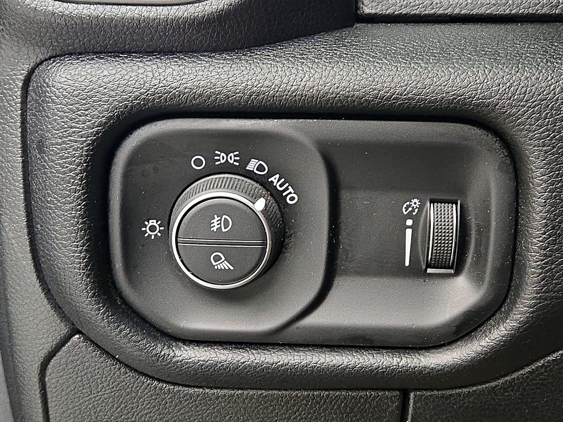 Thumbnail: 2021 RAM 1500 - 13