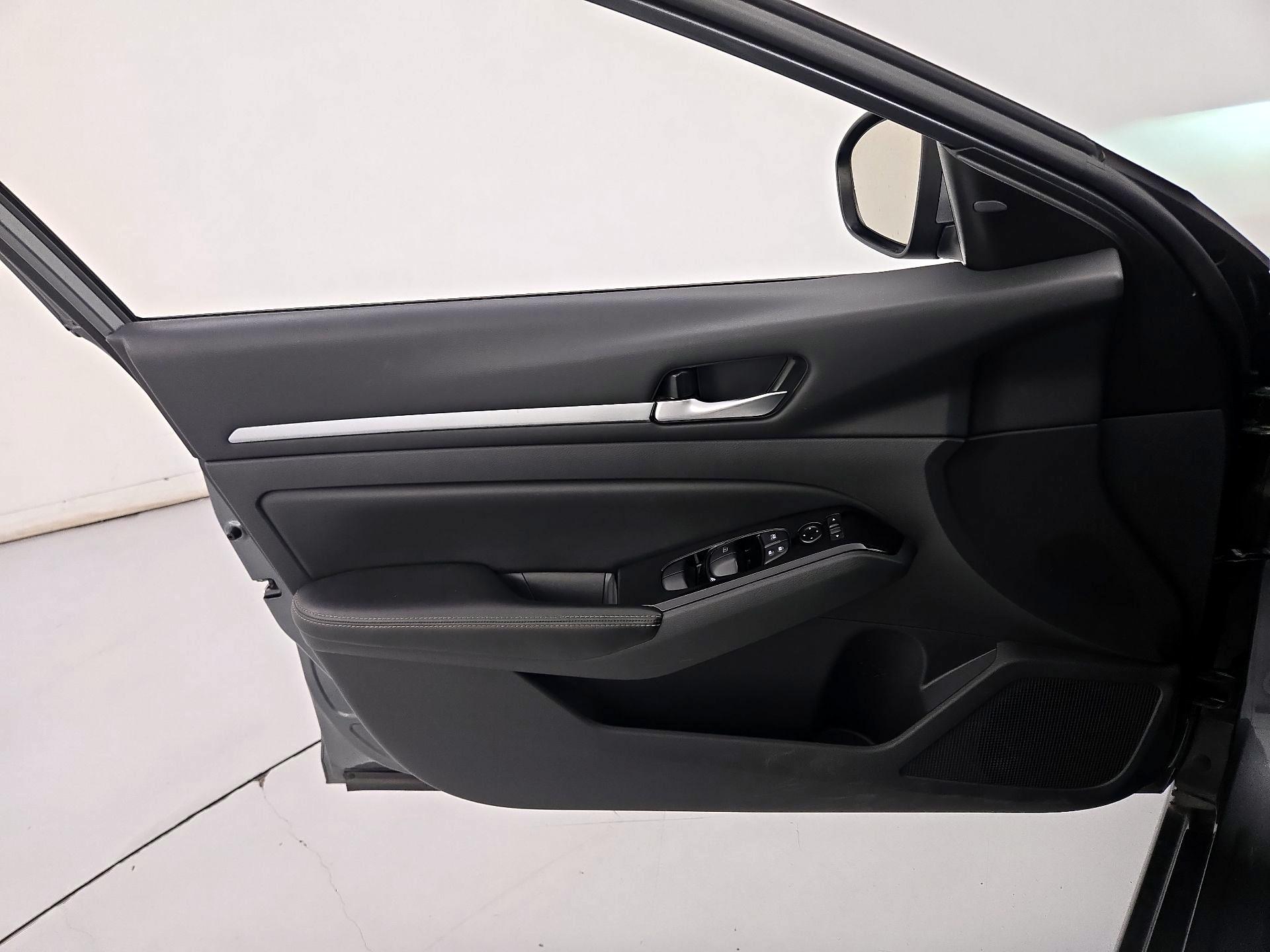 Thumbnail: 2023 Nissan Altima - 12