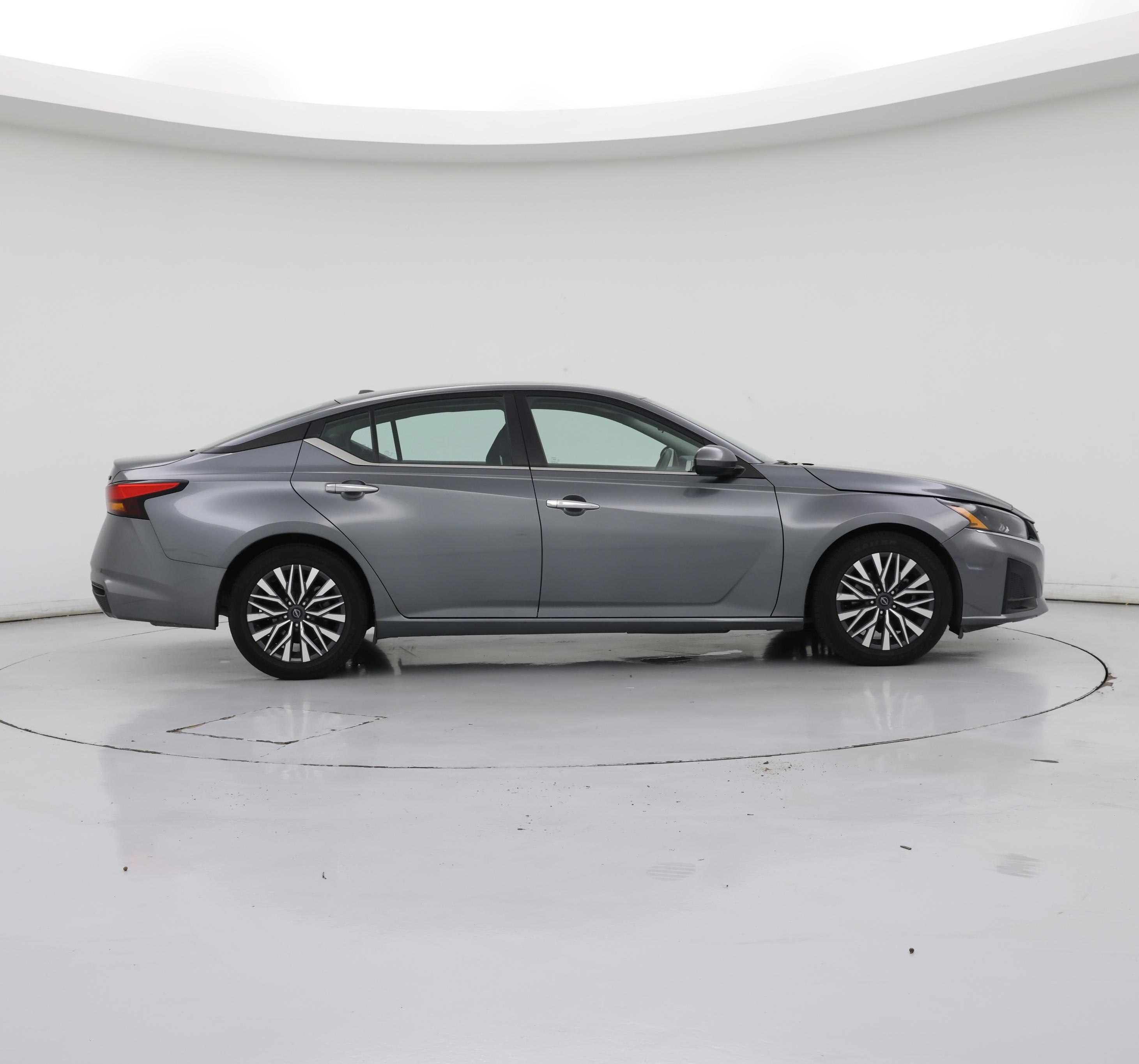 Thumbnail: 2023 Nissan Altima - 7