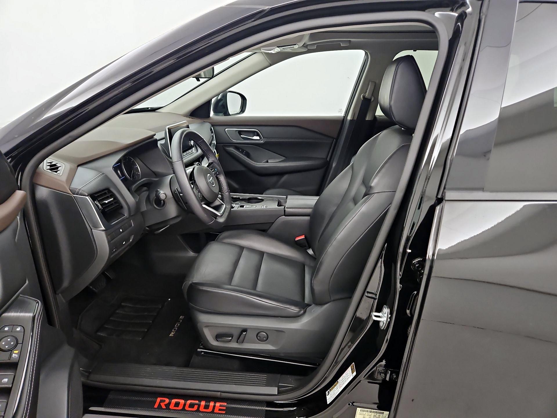 Thumbnail: 2021 Nissan Rogue - 11
