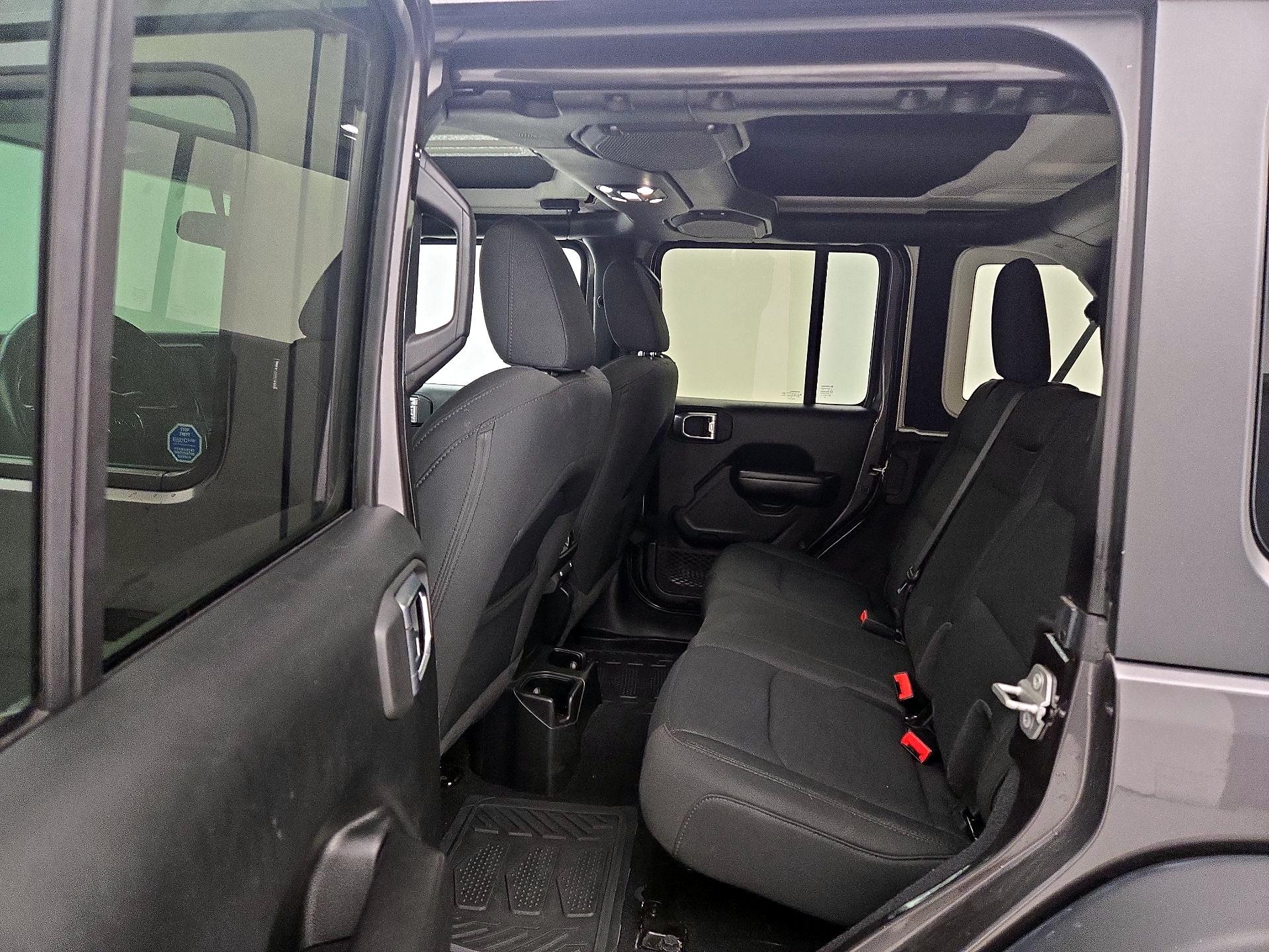 Thumbnail: 2020 Jeep Wrangler - 19