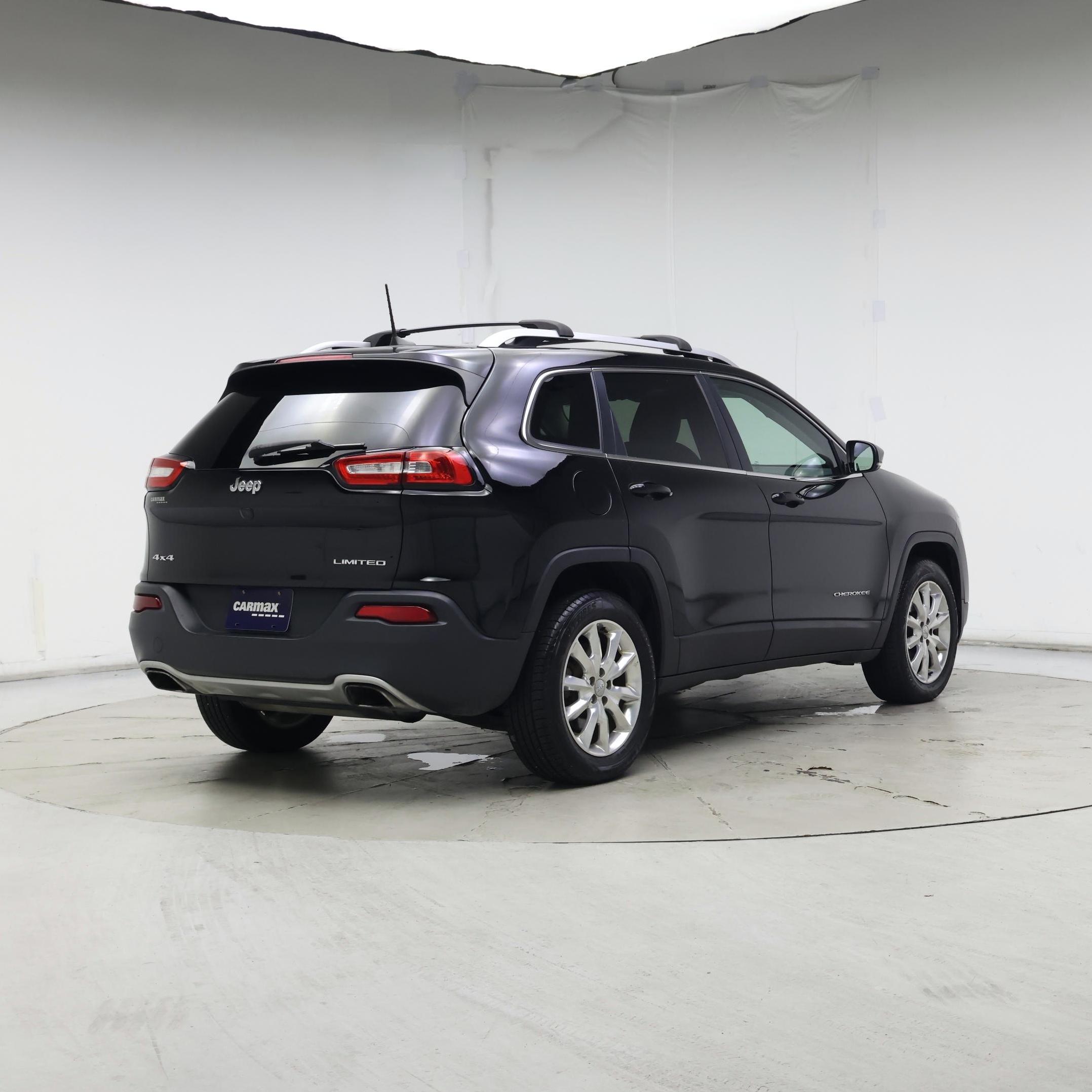 Thumbnail: 2017 Jeep Cherokee - 8