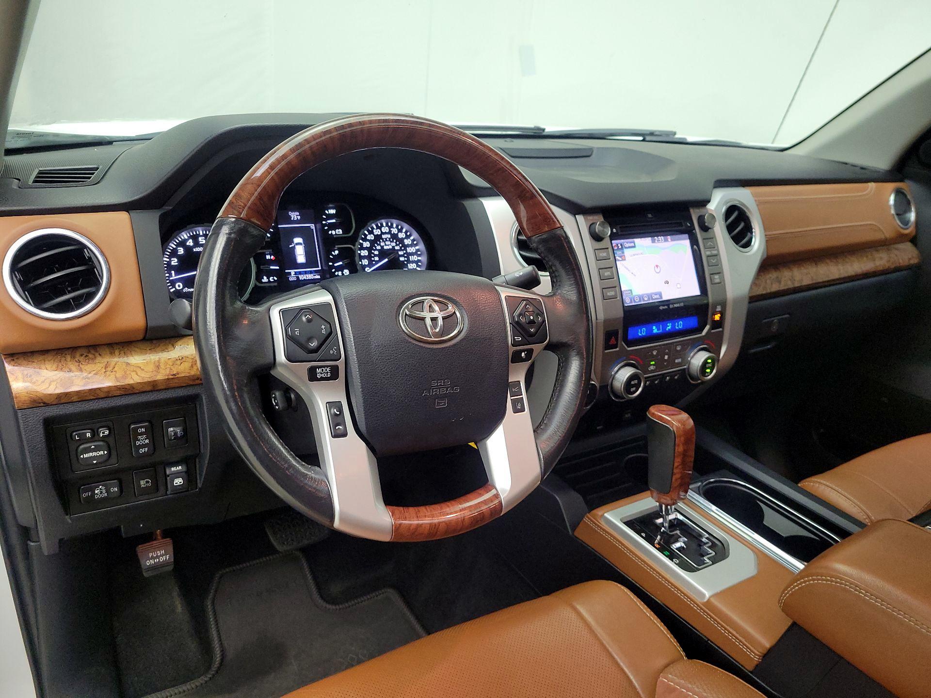 Thumbnail: 2018 Toyota Tundra - 9