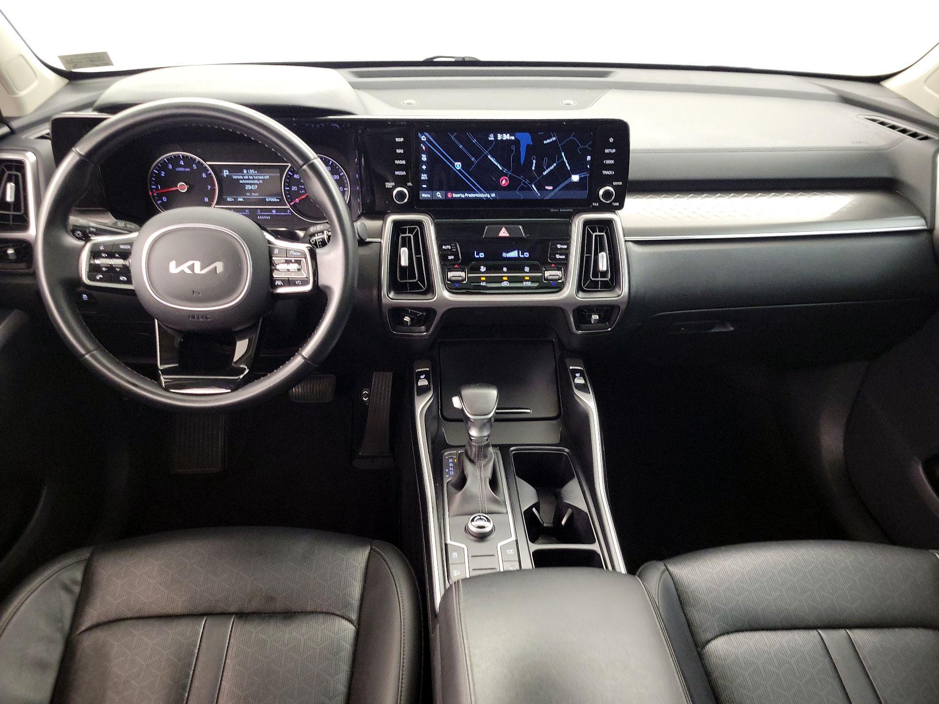 Thumbnail: 2023 Kia Sorento - 9