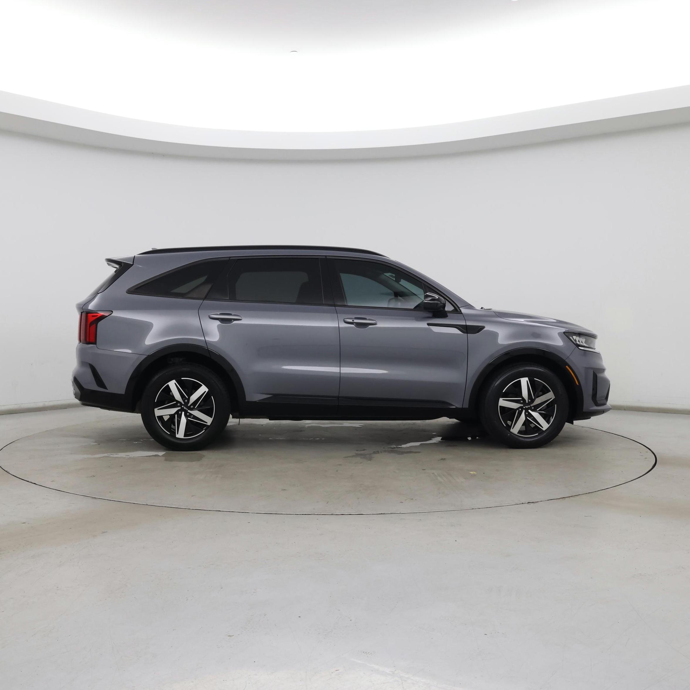 Thumbnail: 2023 Kia Sorento - 7