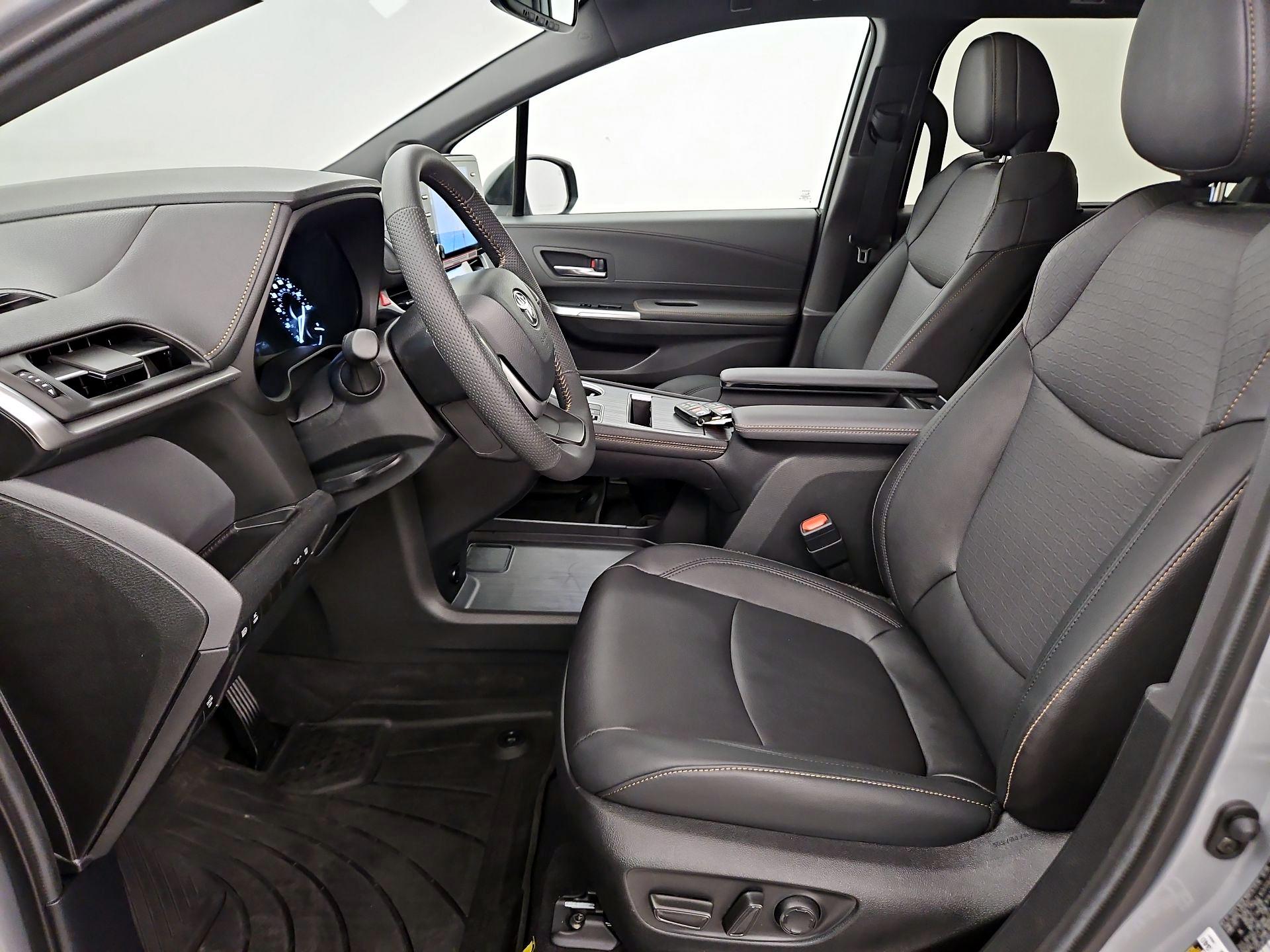 Thumbnail: 2024 Toyota Sienna - 11