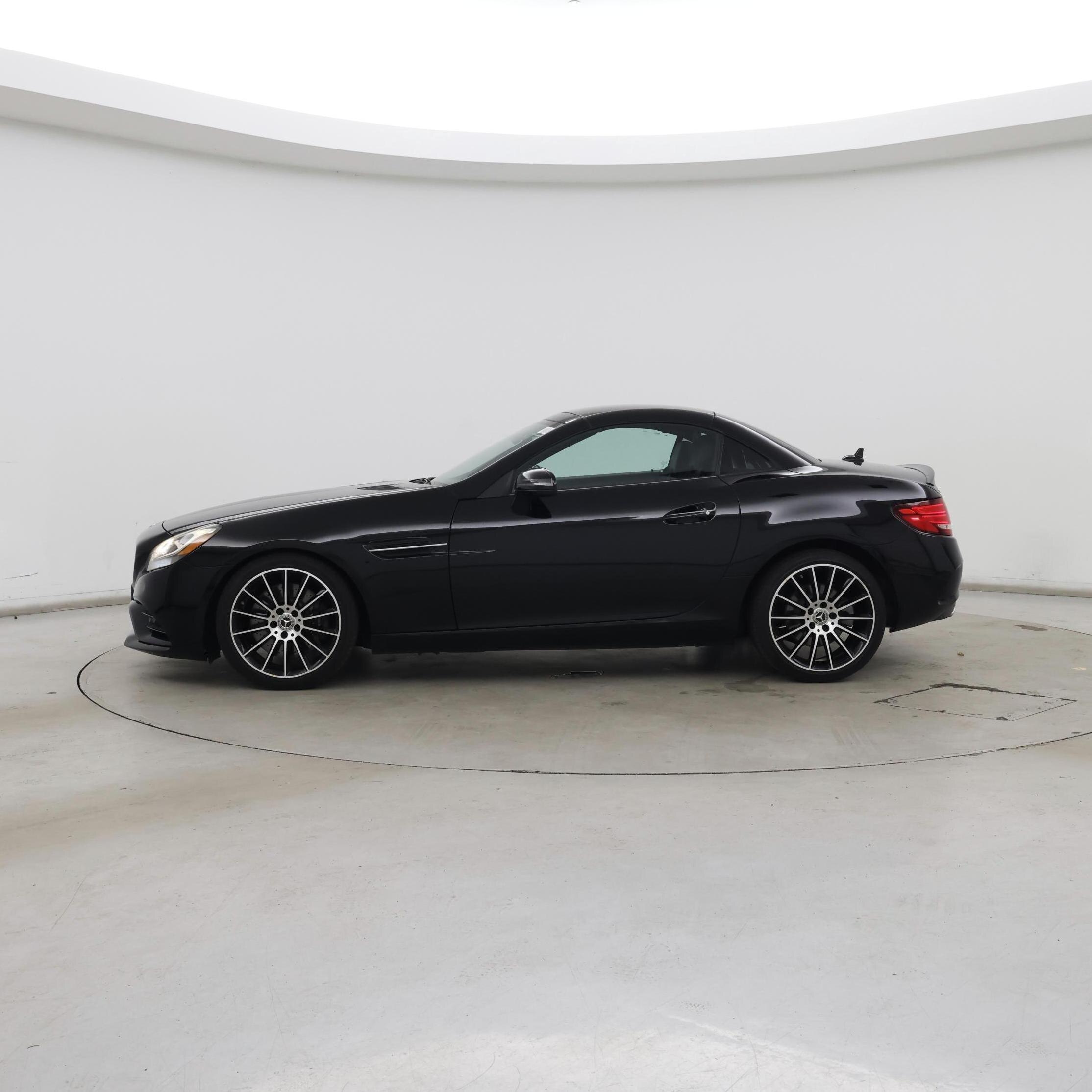 Thumbnail: 2019 Mercedes-Benz SLC - 3