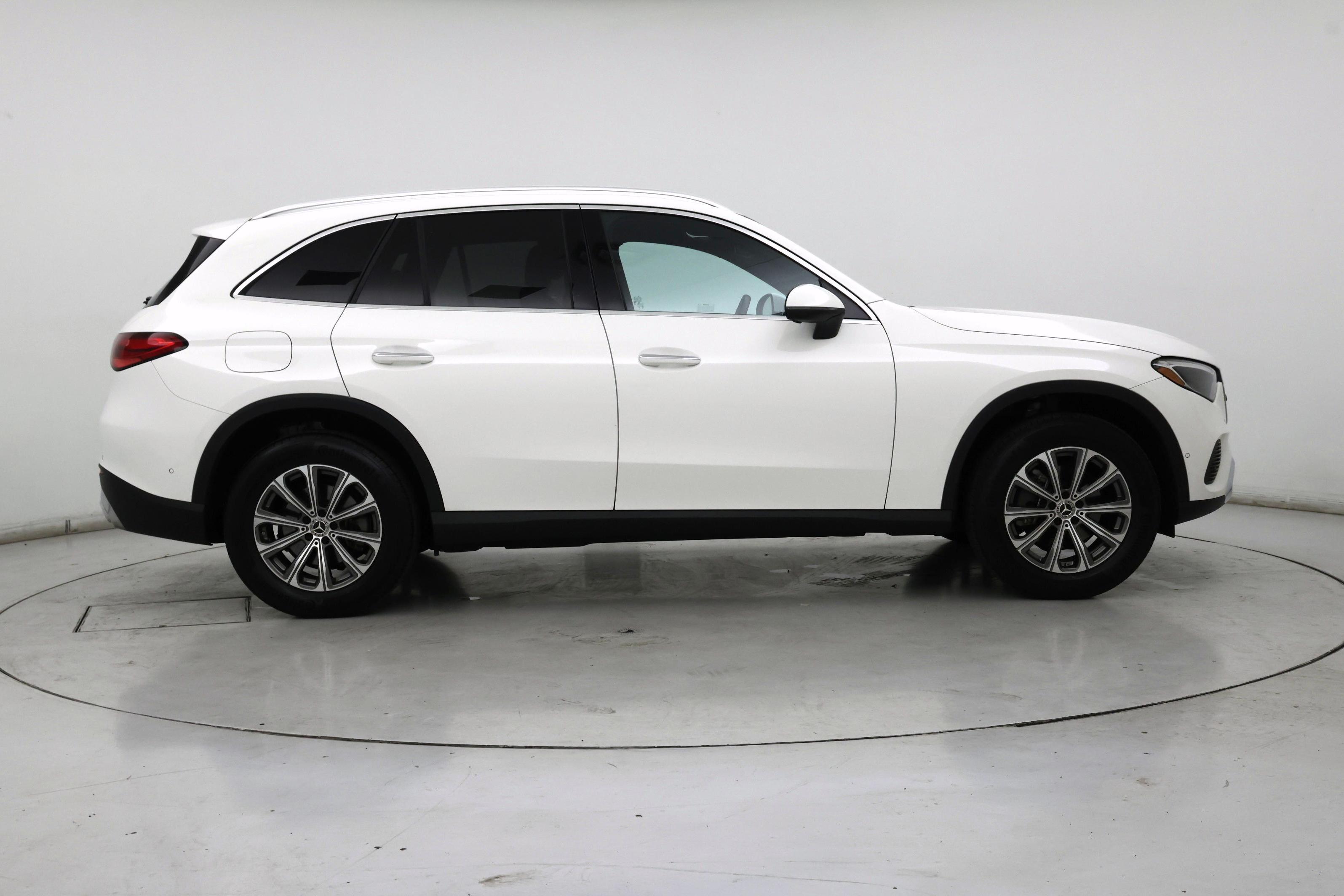 Thumbnail: 2024 Mercedes-Benz GLC - 7