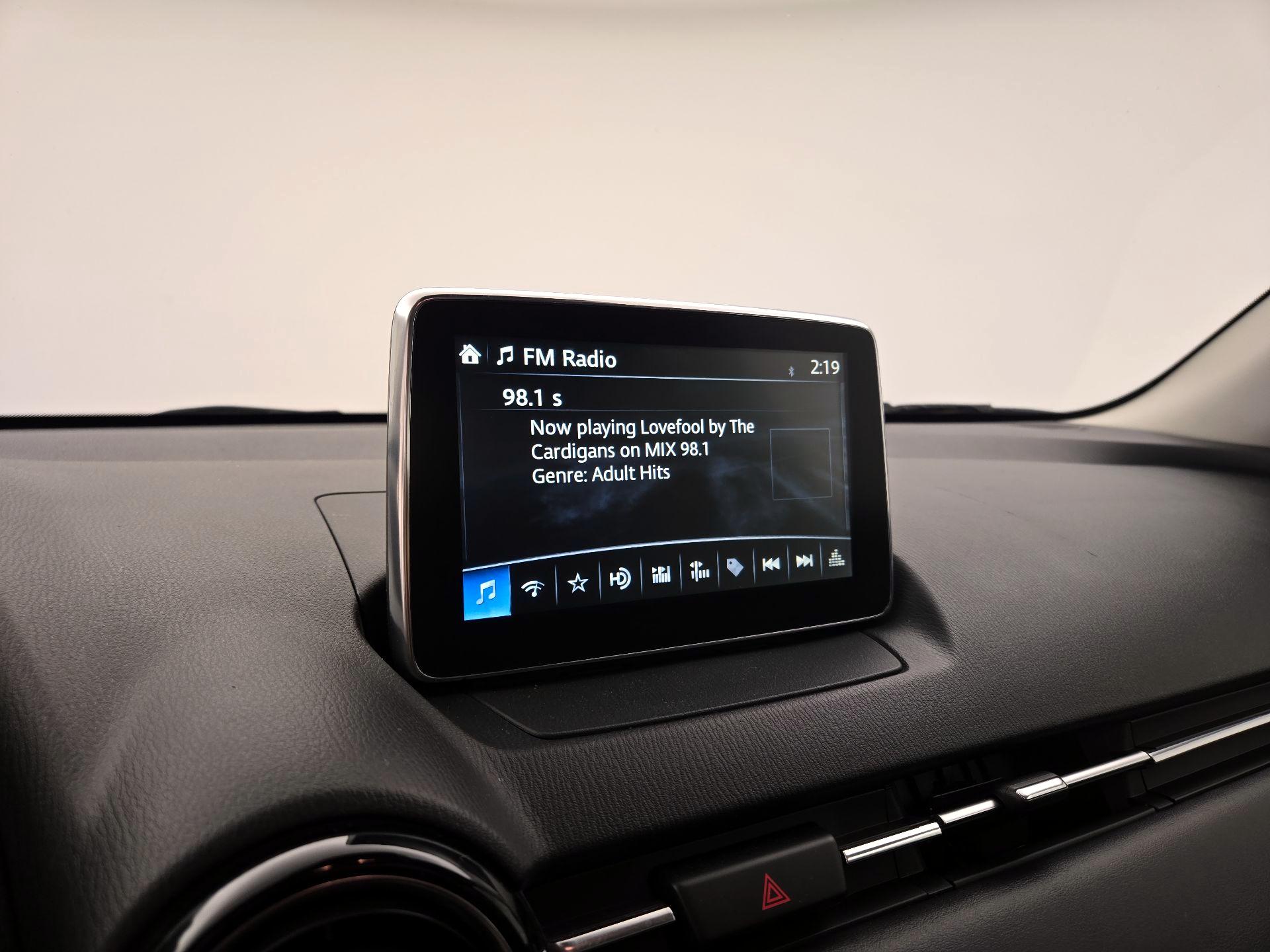 Thumbnail: 2017 Toyota Yaris iA - 15
