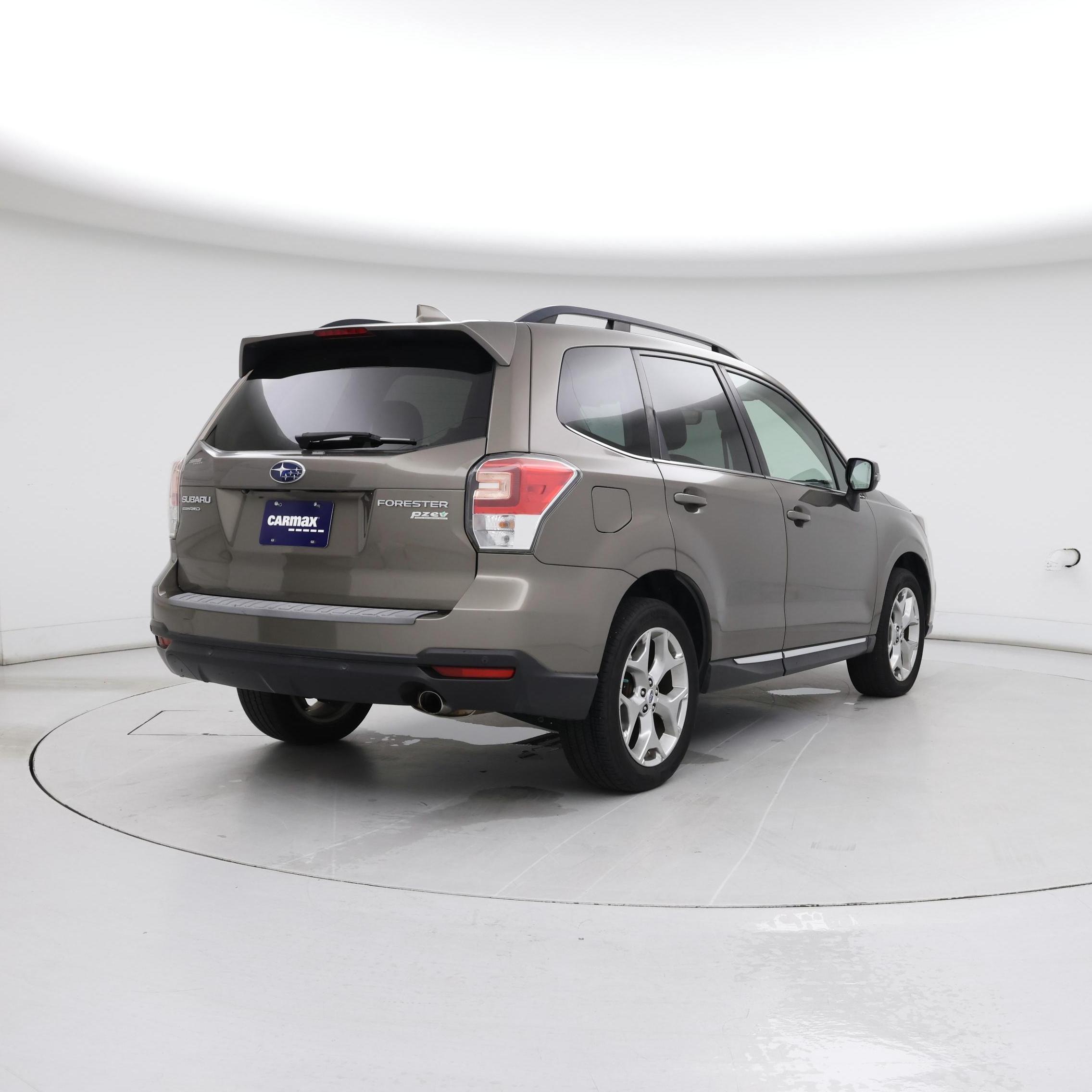Thumbnail: 2017 Subaru Forester - 8