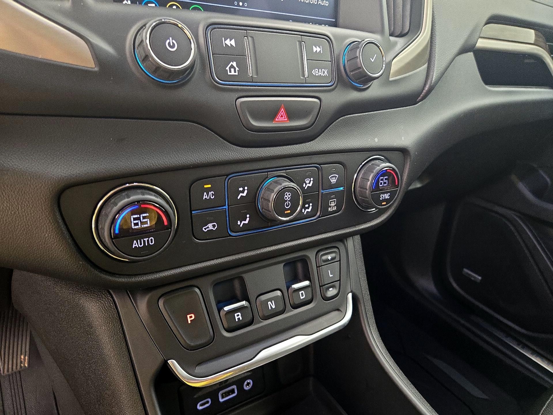 Thumbnail: 2019 GMC Terrain - 17