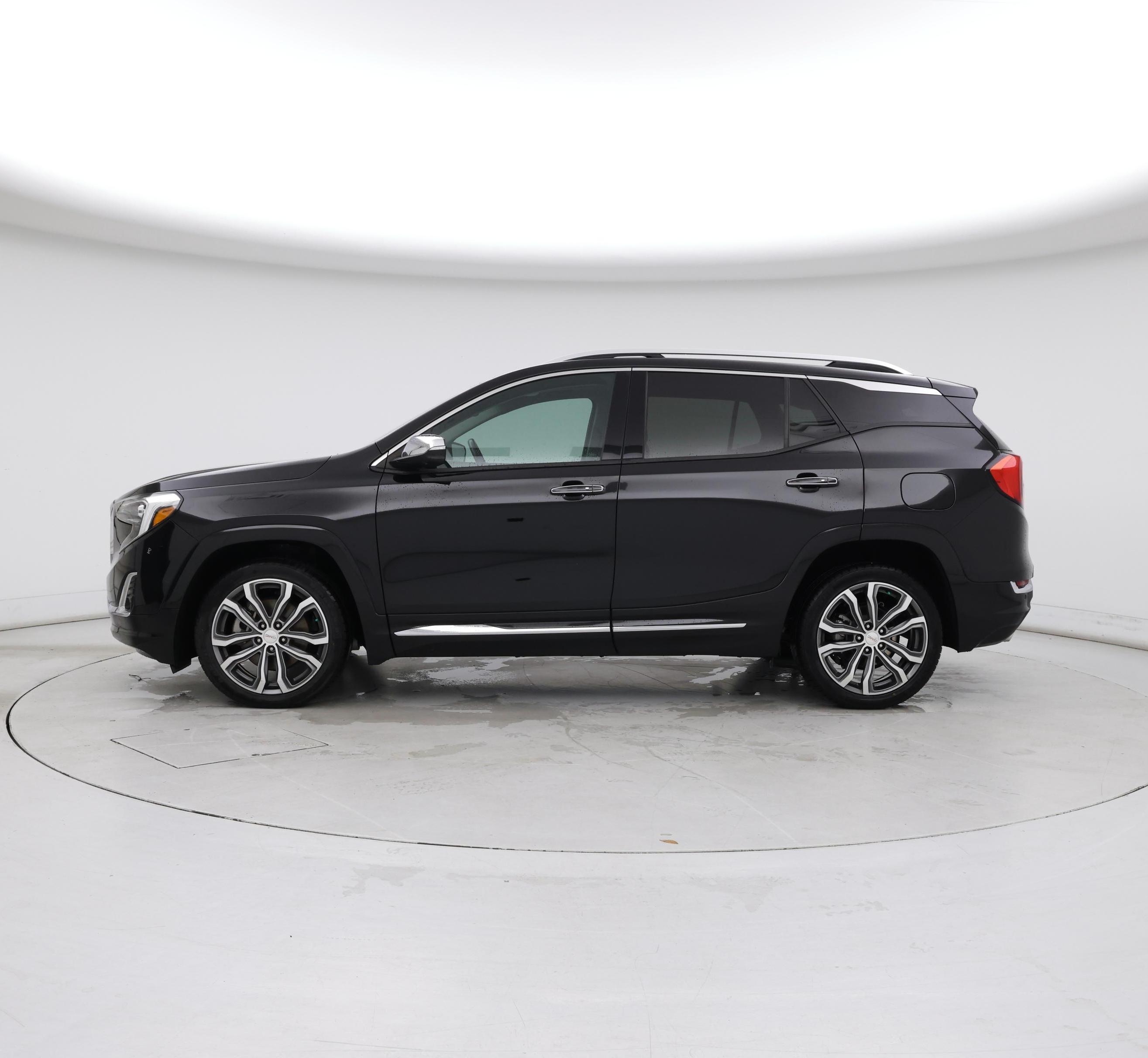 Thumbnail: 2019 GMC Terrain - 3