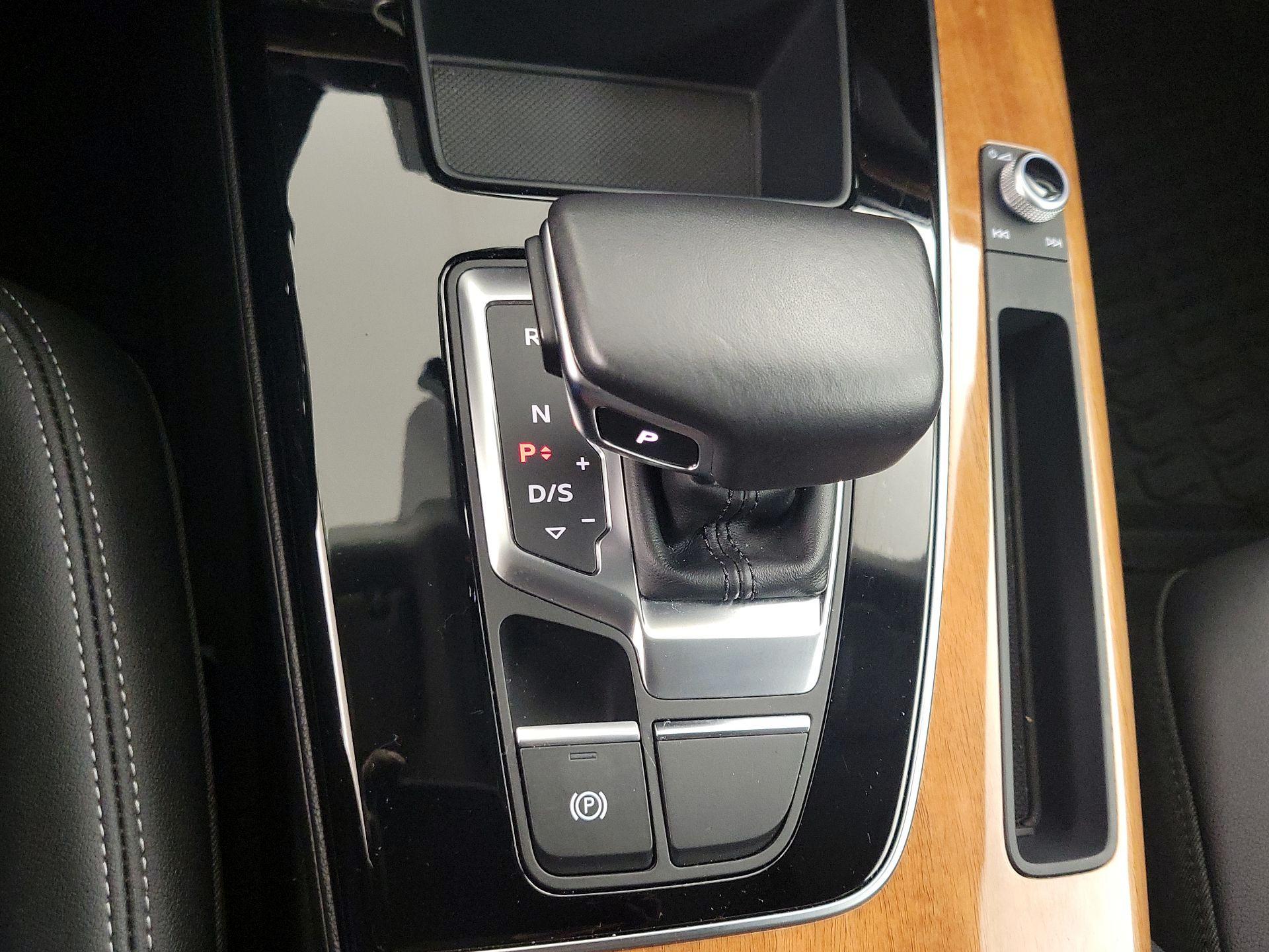 Thumbnail: 2021 Audi Q5 - 17