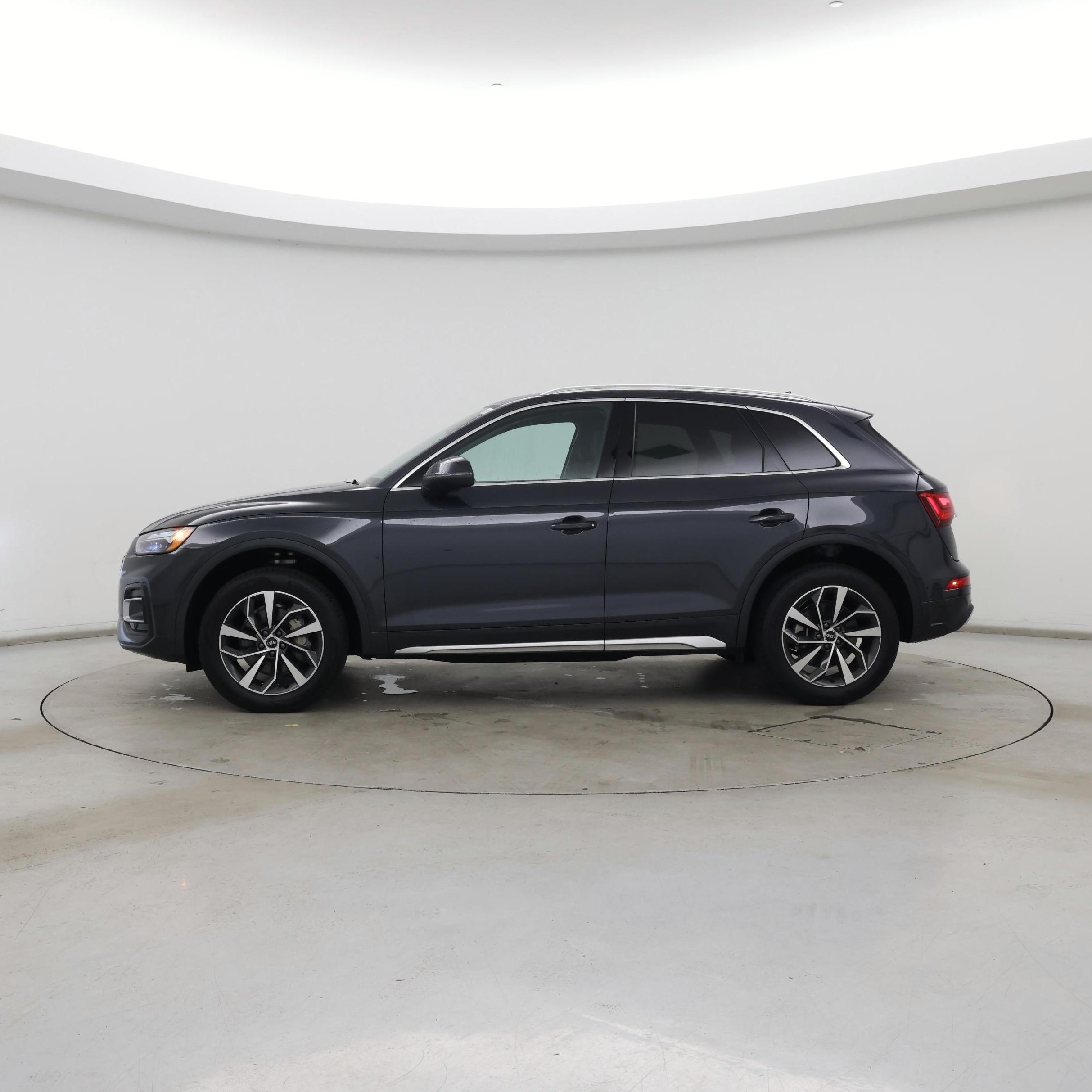 Thumbnail: 2021 Audi Q5 - 3
