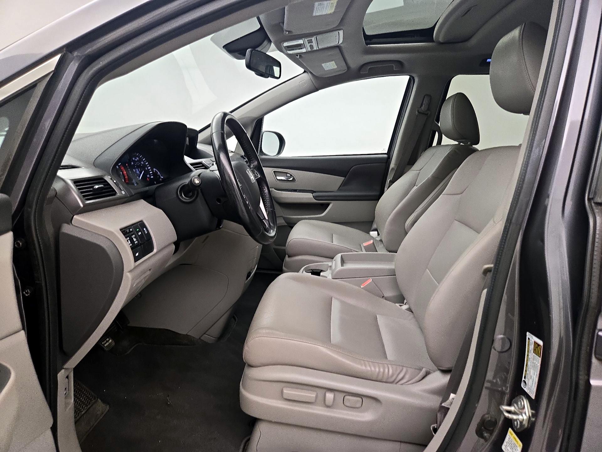 Thumbnail: 2015 Honda Odyssey - 11