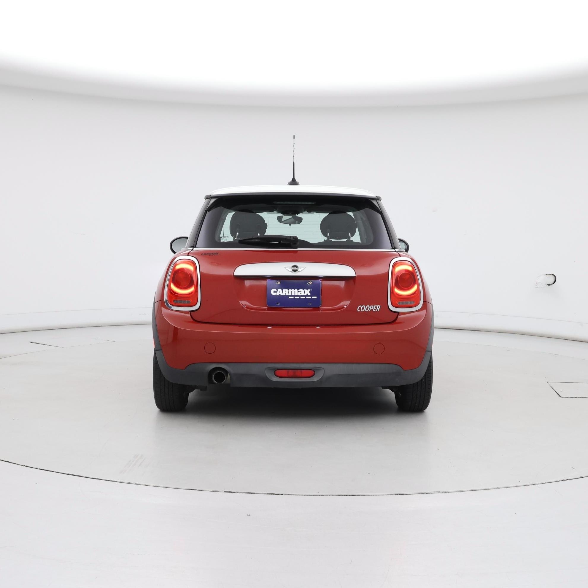 Thumbnail: 2015 MINI Cooper Hardtop - 6