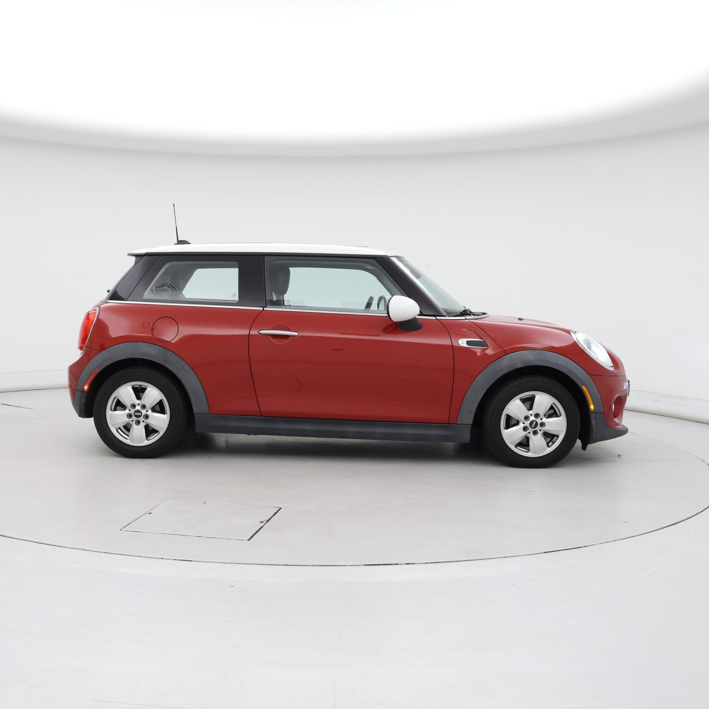 Thumbnail: 2015 MINI Cooper Hardtop - 7
