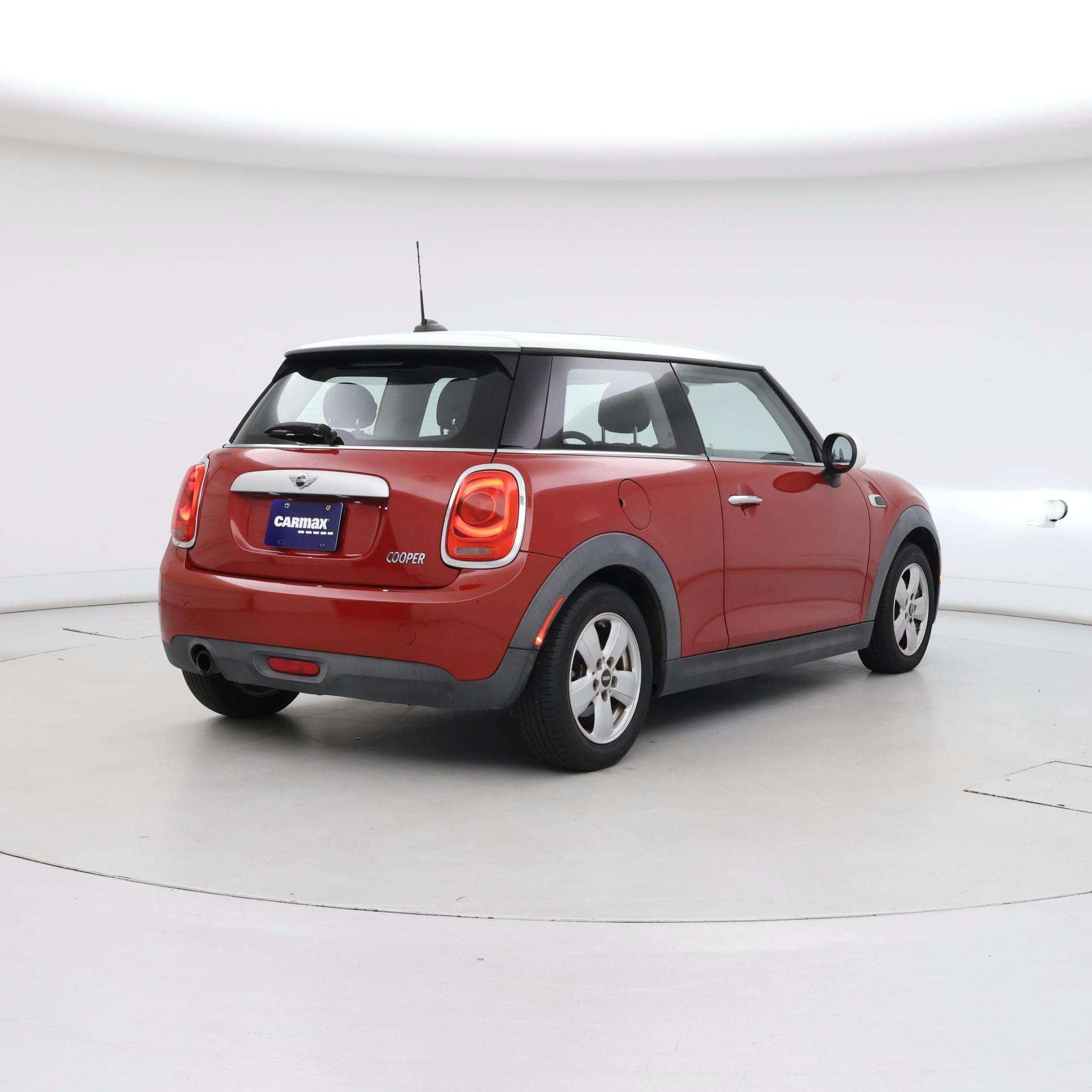 Thumbnail: 2015 MINI Cooper Hardtop - 8
