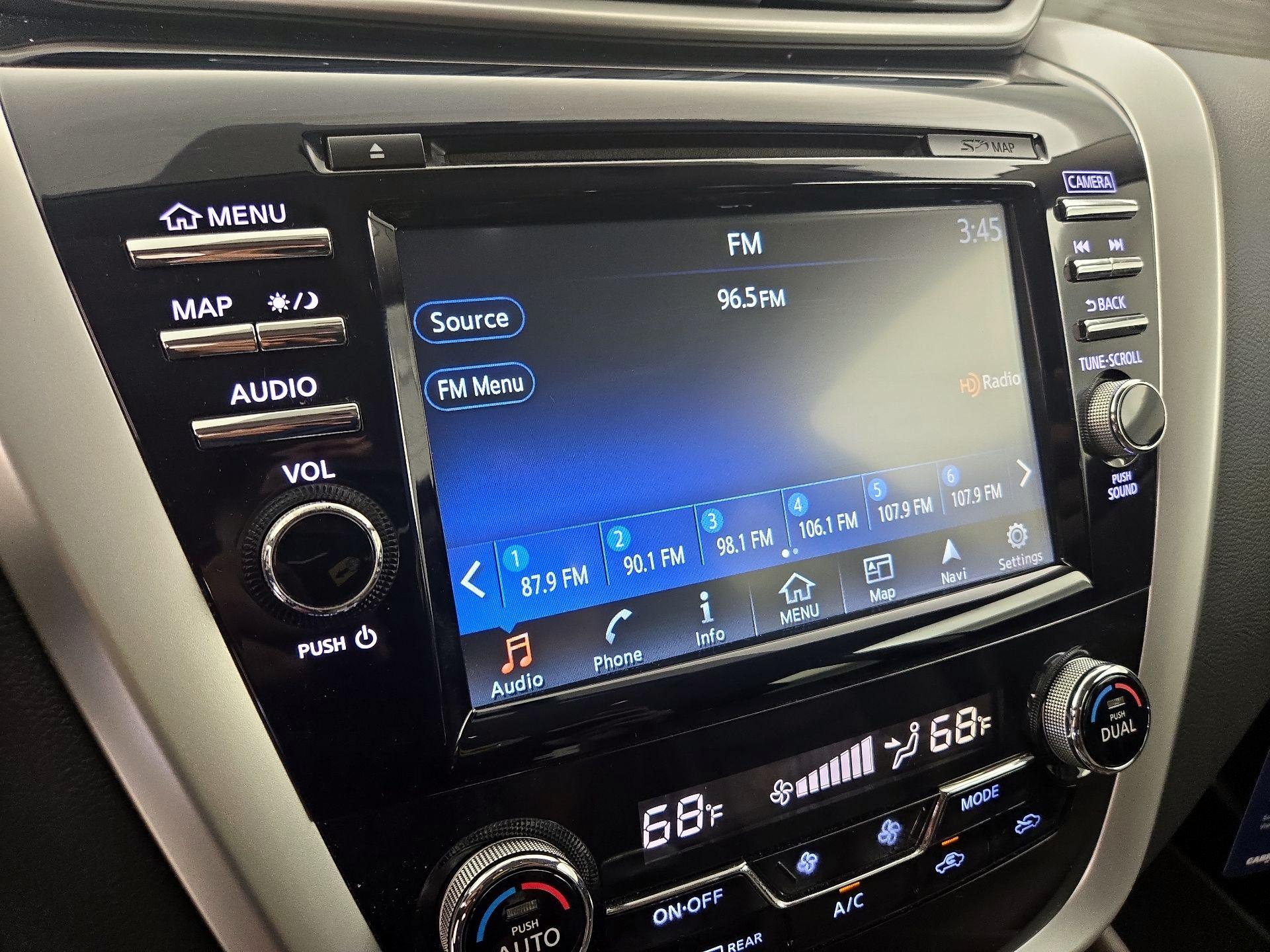 Thumbnail: 2016 Nissan Murano - 16