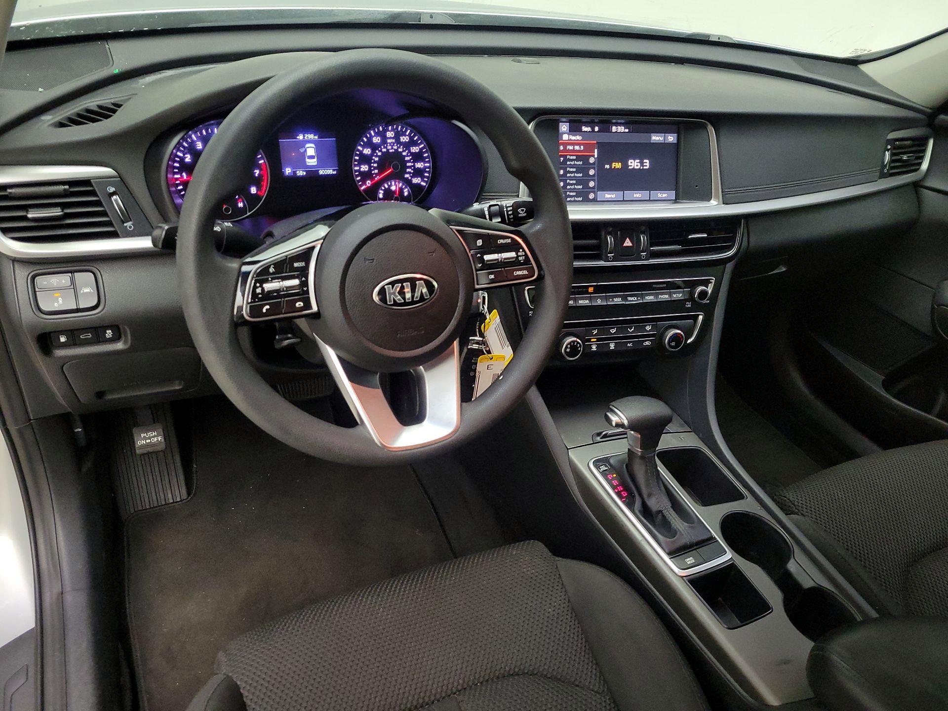 Thumbnail: 2020 Kia Optima - 9