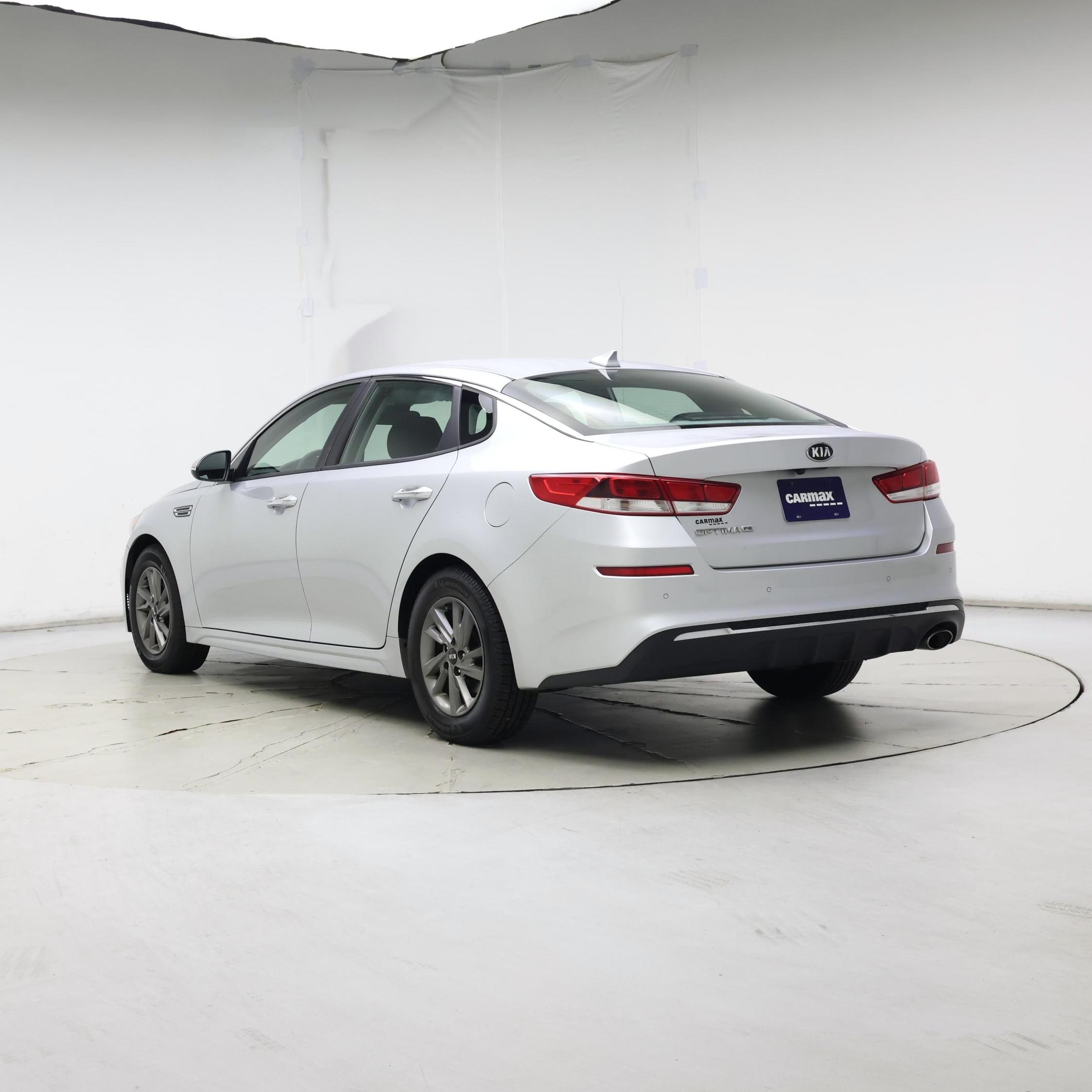 Thumbnail: 2020 Kia Optima - 2