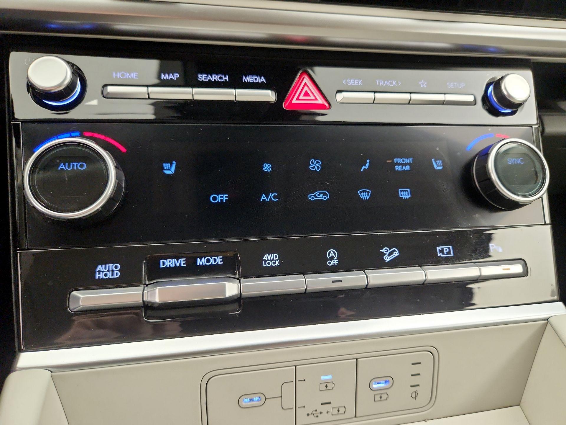 Thumbnail: 2024 Hyundai Santa Fe - 17