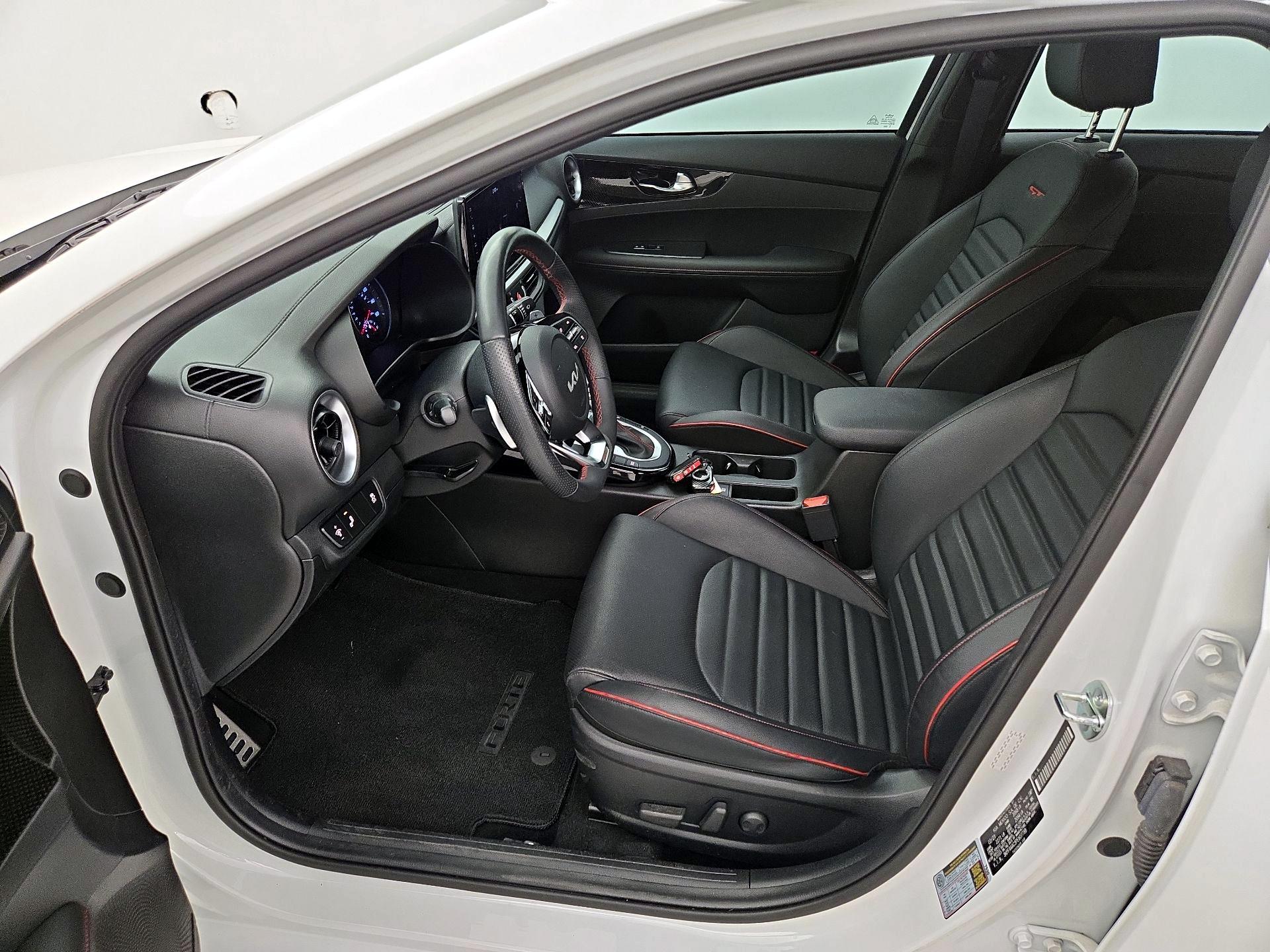 Thumbnail: 2023 Kia Forte - 11