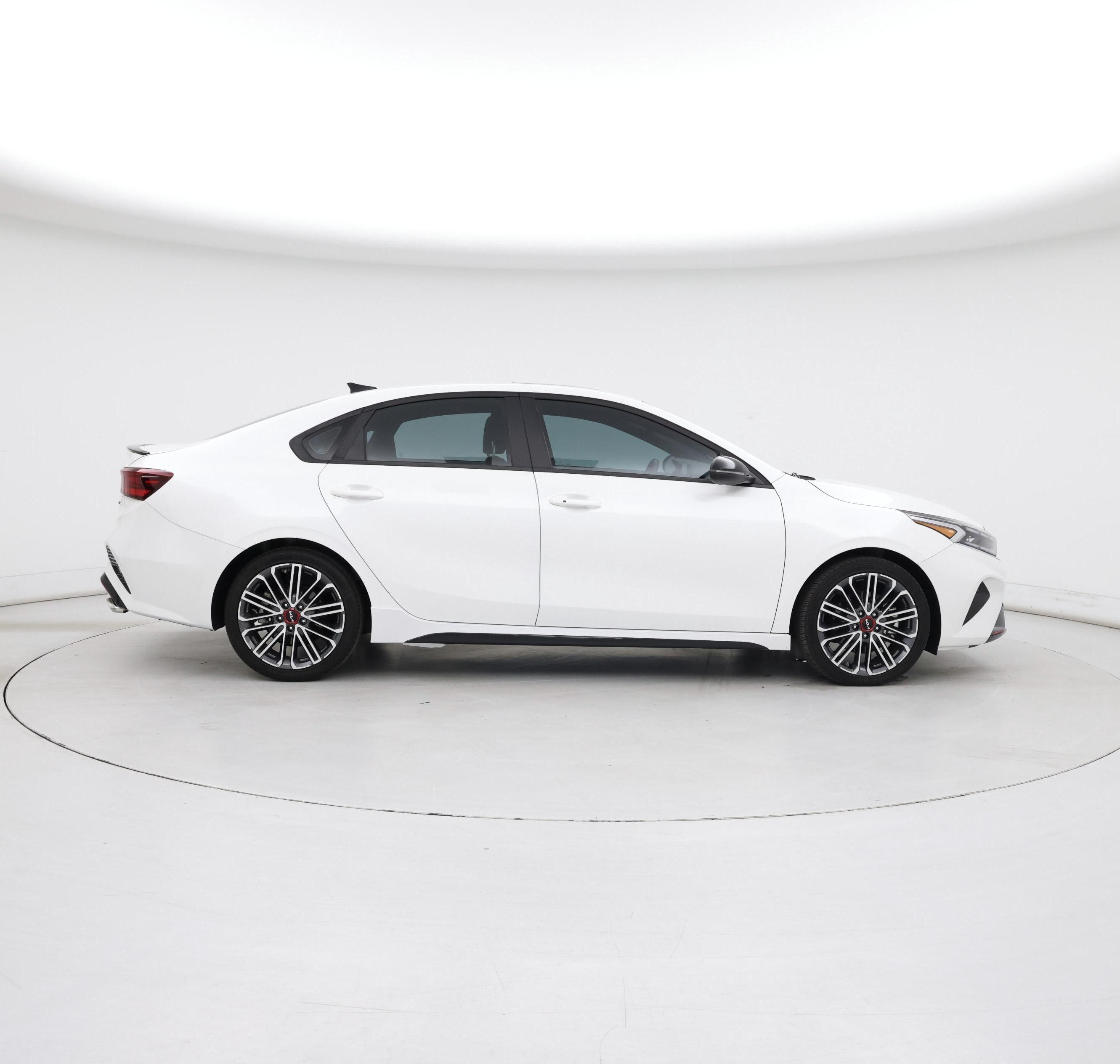 Thumbnail: 2023 Kia Forte - 7