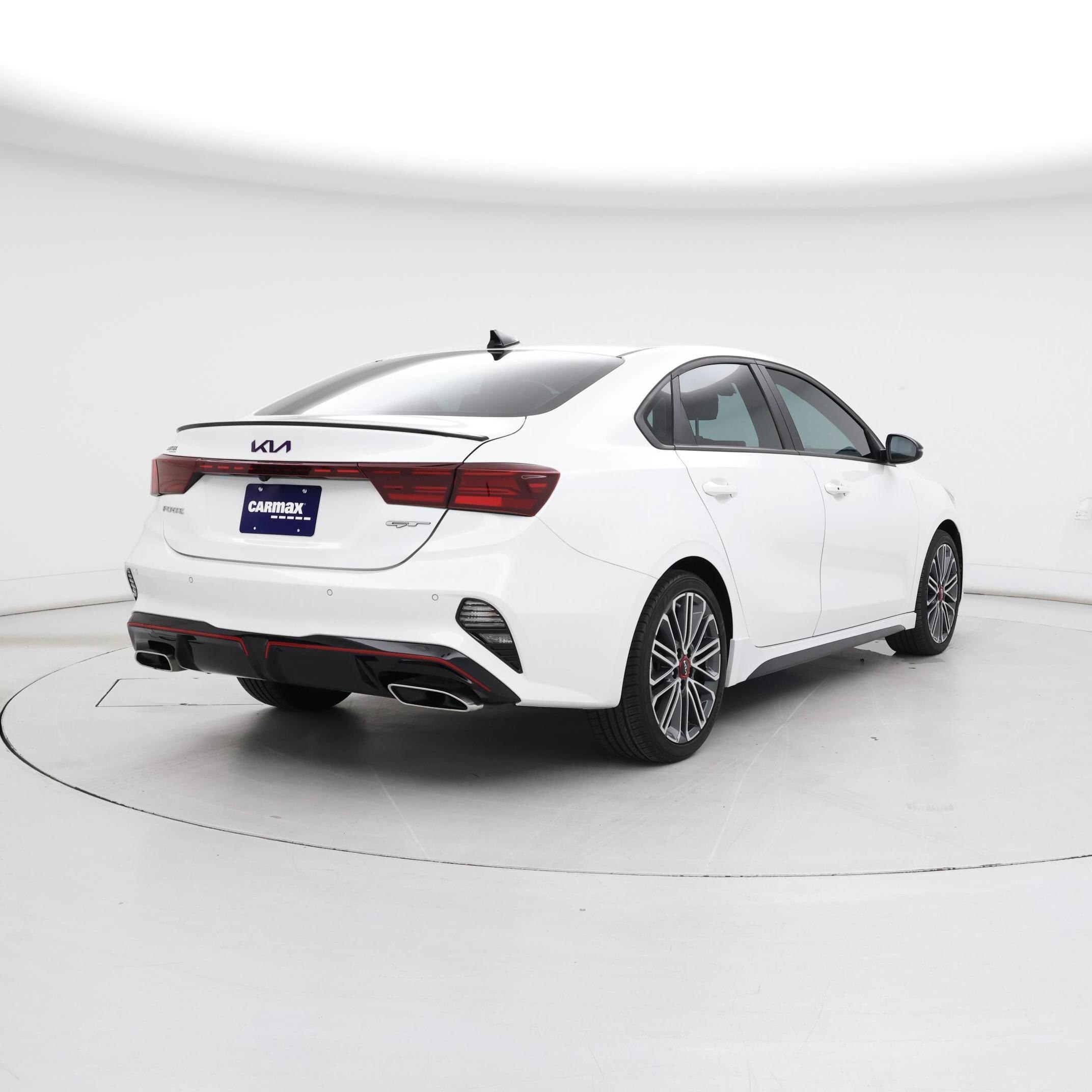 Thumbnail: 2023 Kia Forte - 8