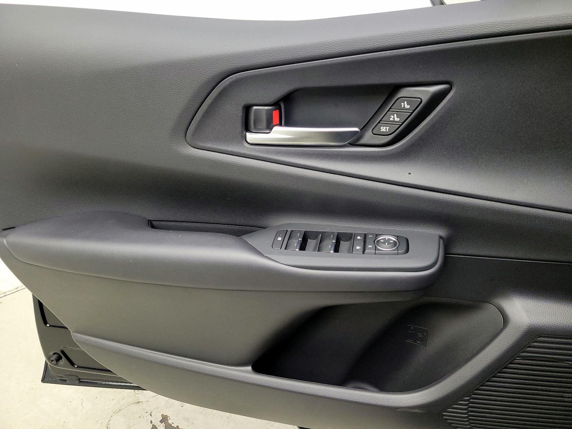 Thumbnail: 2024 Toyota Prius Prime - 12