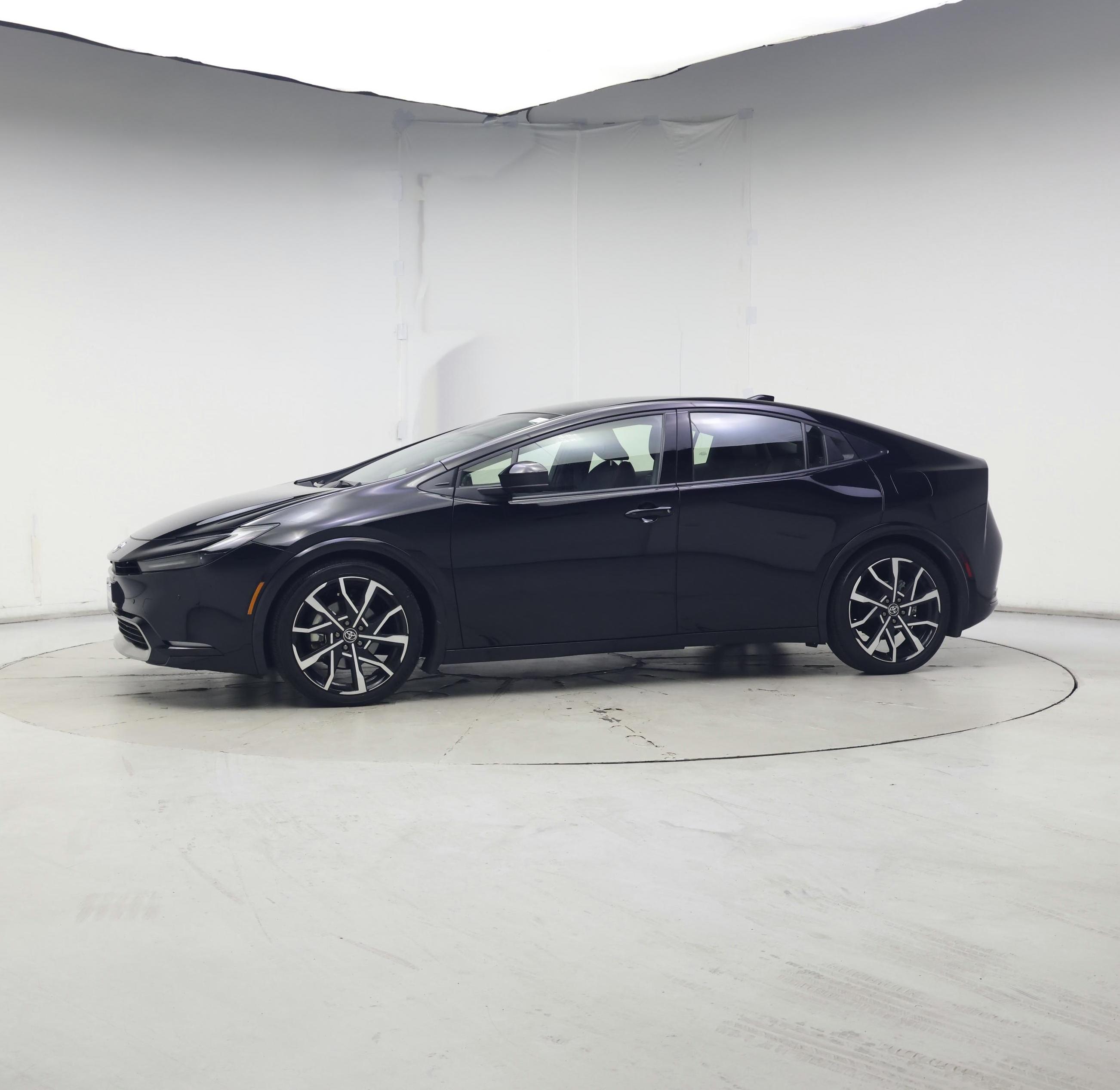 Thumbnail: 2024 Toyota Prius Prime - 3