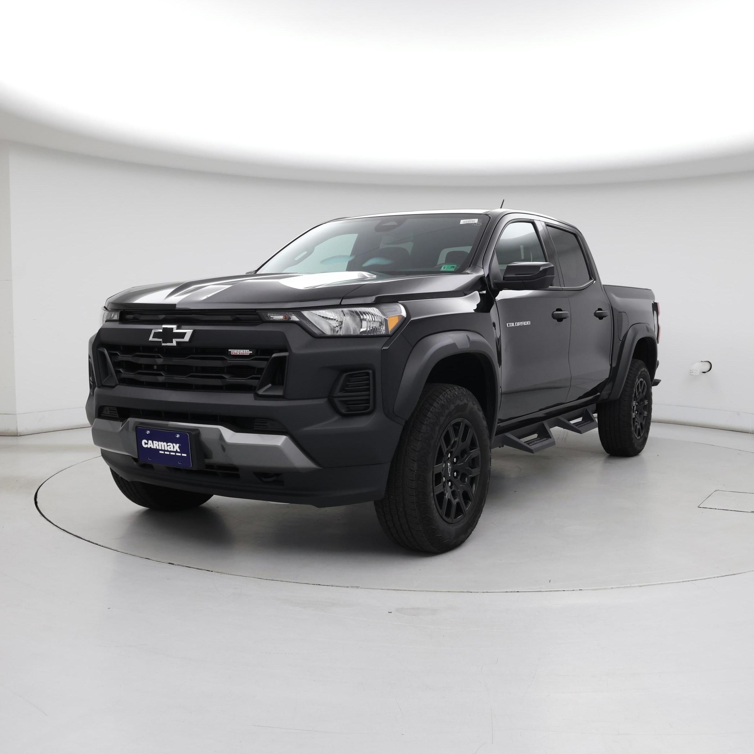 Thumbnail: 2024 Chevrolet Colorado - 4