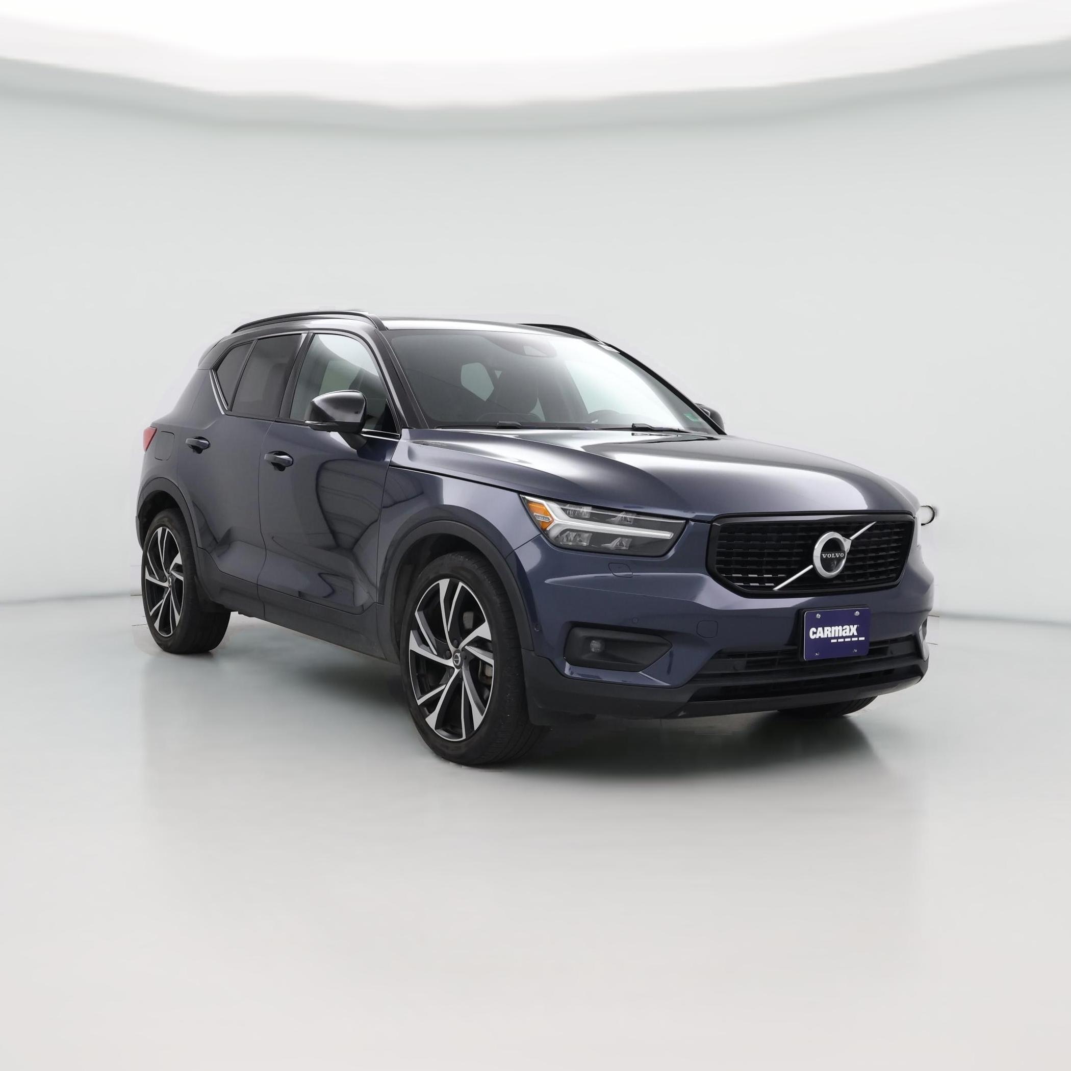 Thumbnail: 2022 Volvo XC40 - 1