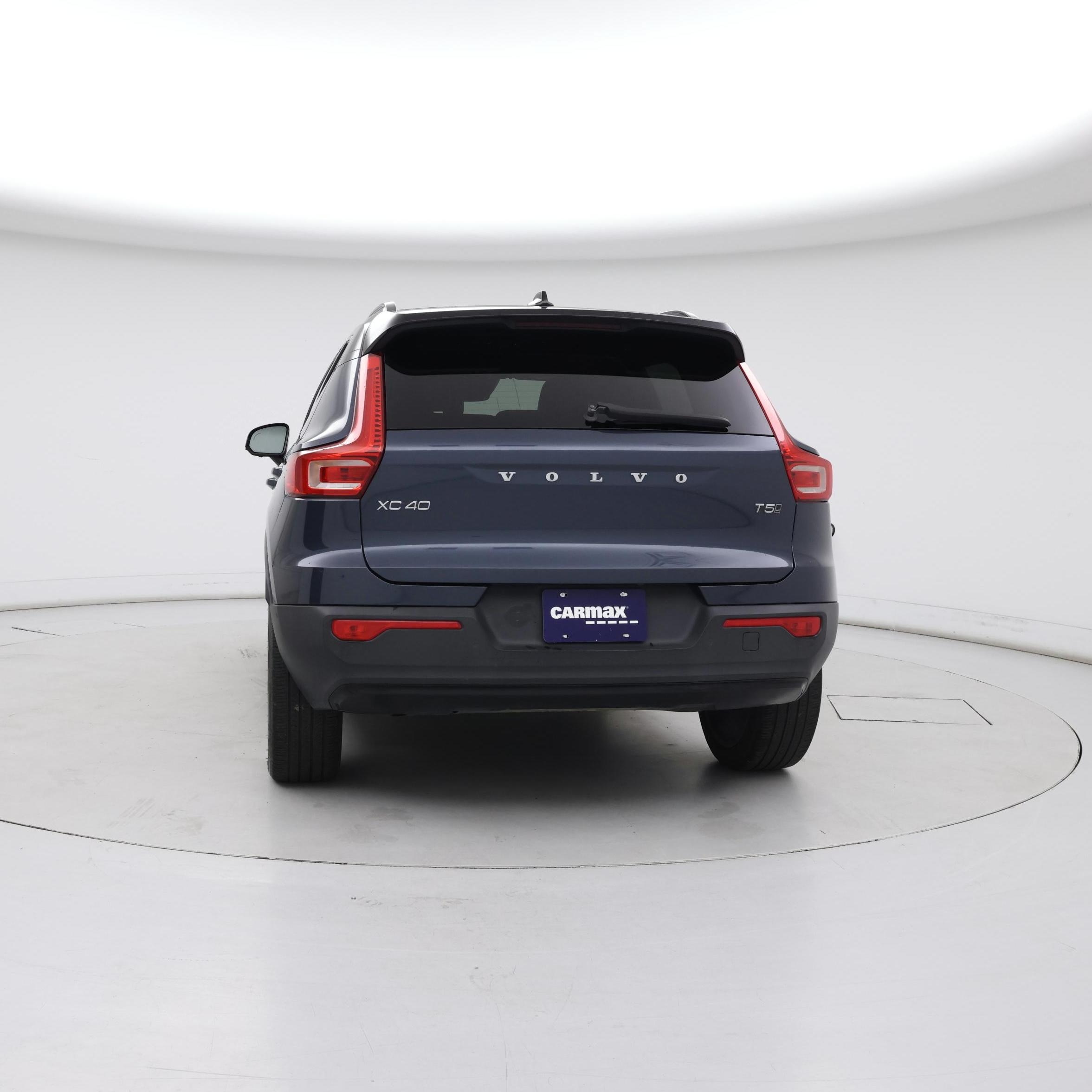 Thumbnail: 2022 Volvo XC40 - 6