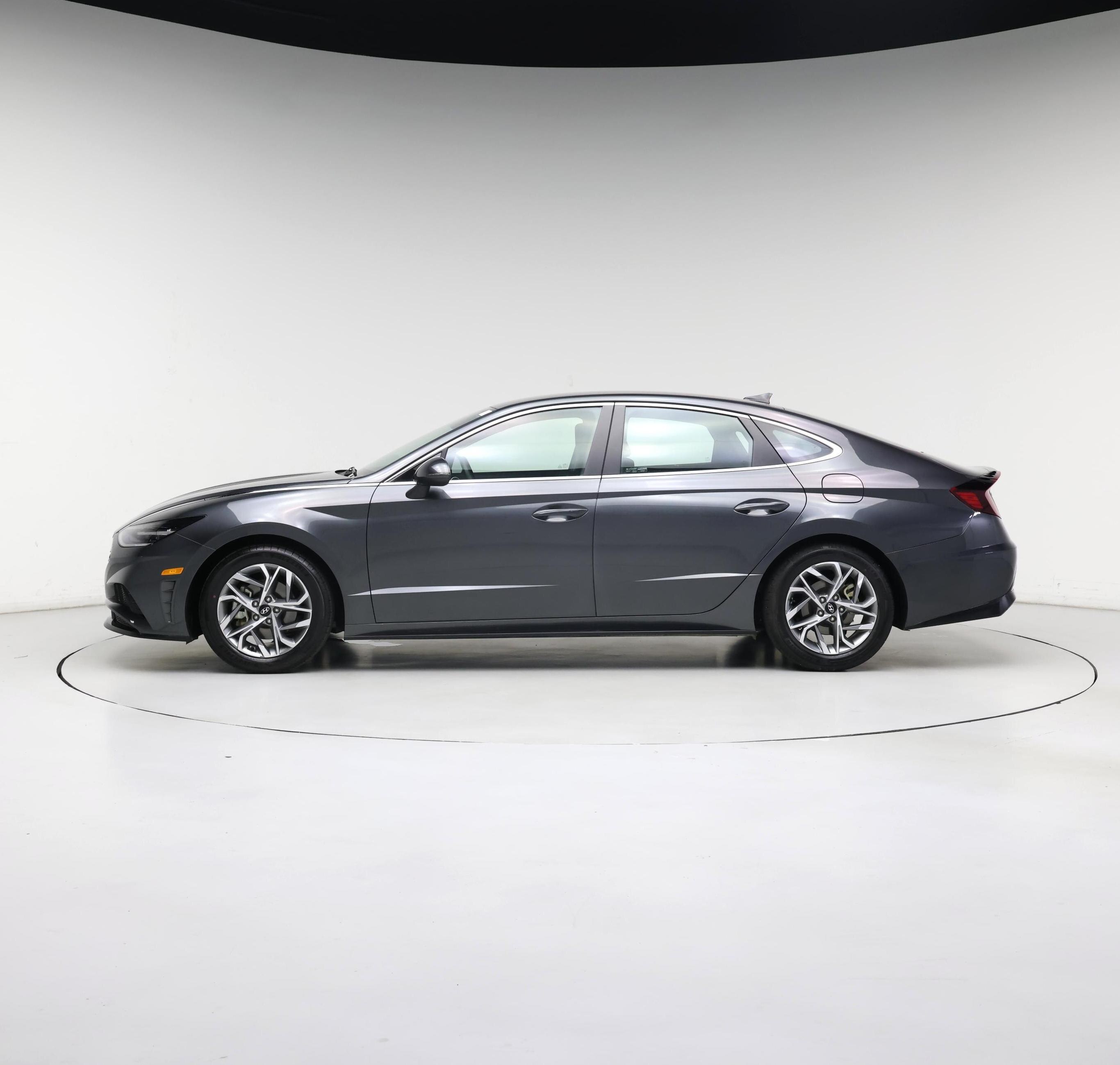 Thumbnail: 2023 Hyundai Sonata - 3